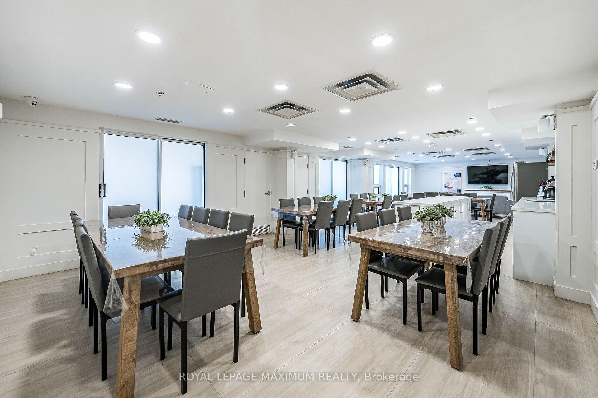 Photo 44 of Unit 305, 8026 Kipling Avenue, Vaughan, West Woodbridge — HOMEH