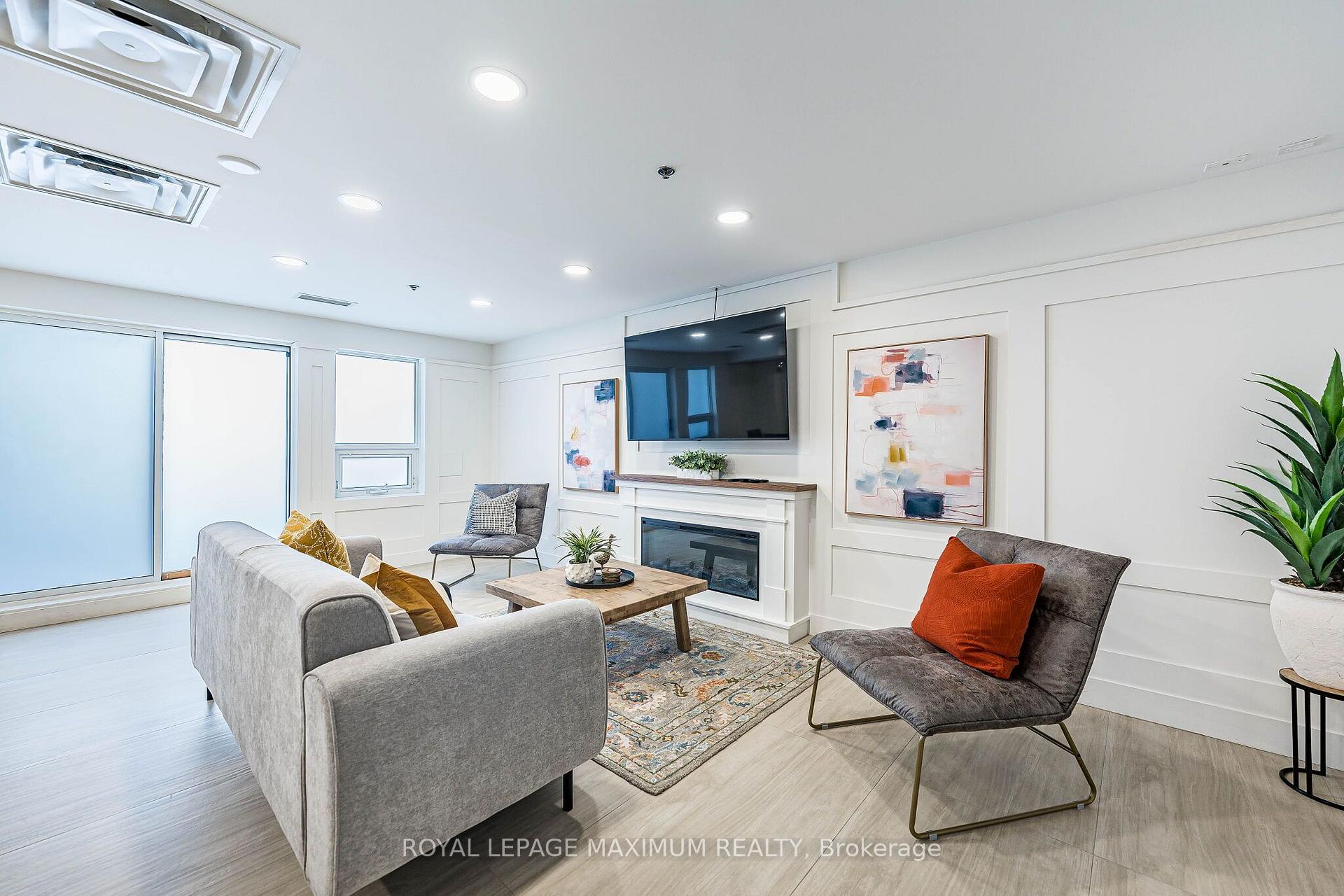 Photo 47 of Unit 305, 8026 Kipling Avenue, Vaughan, West Woodbridge — HOMEH