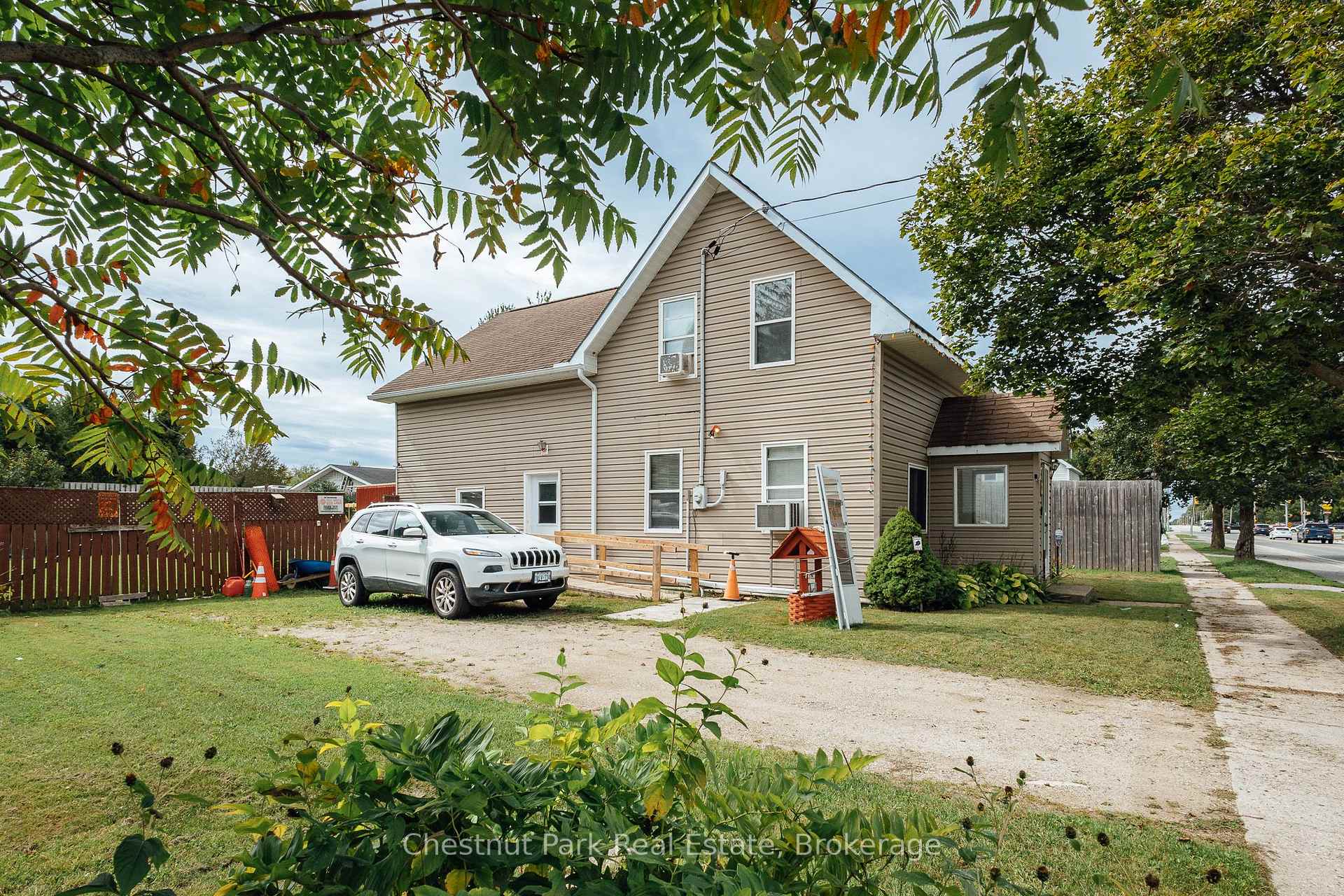 Photo 3 of 49 Queen Street E, South Bruce Peninsula — HOMEH