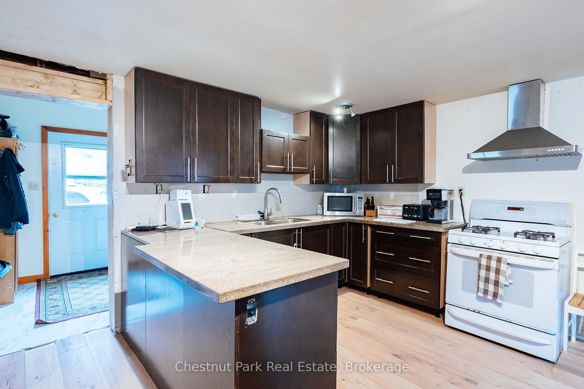 Photo 16 of 49 Queen Street E, South Bruce Peninsula — HOMEH