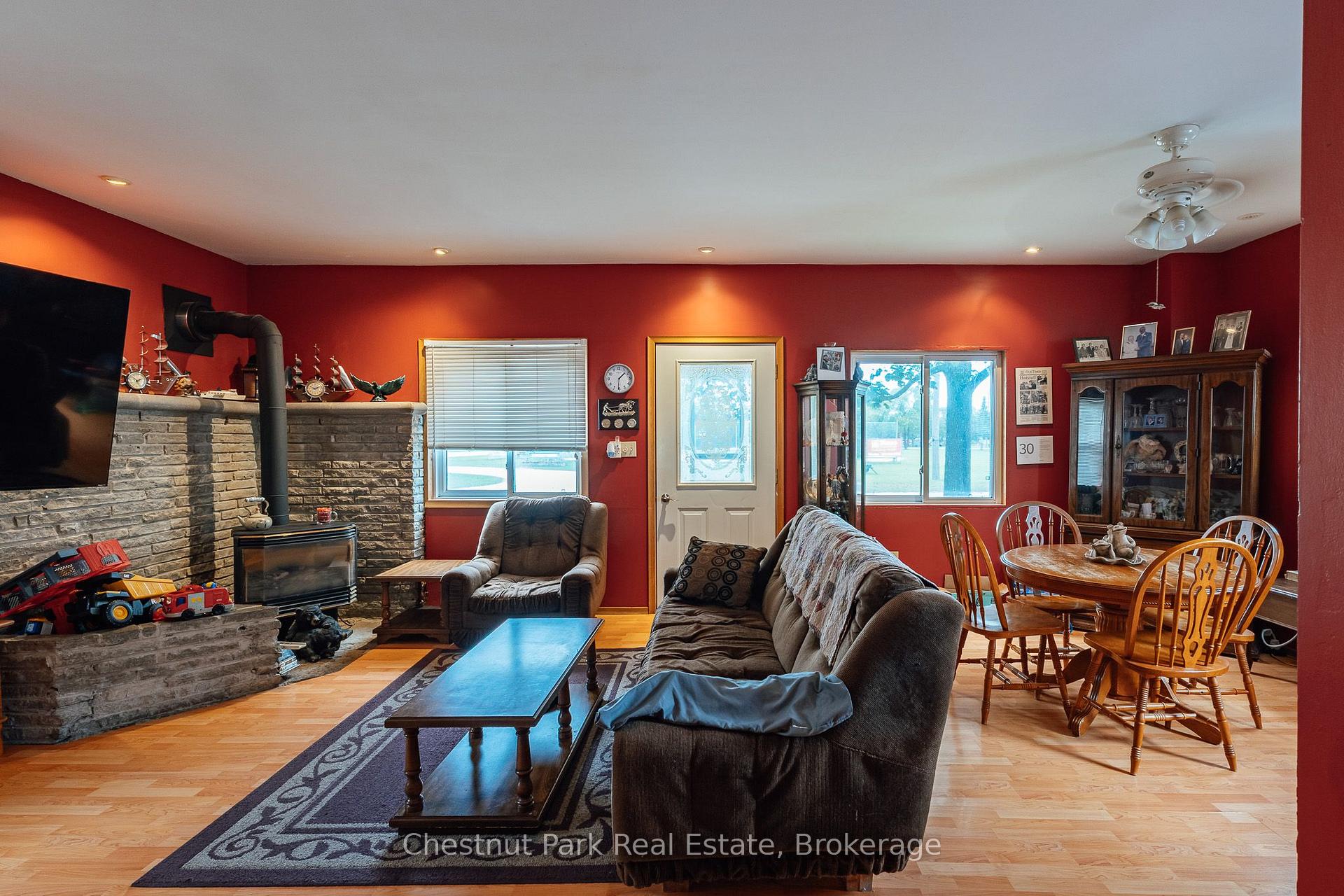 Photo 26 of 49 Queen Street E, South Bruce Peninsula — HOMEH