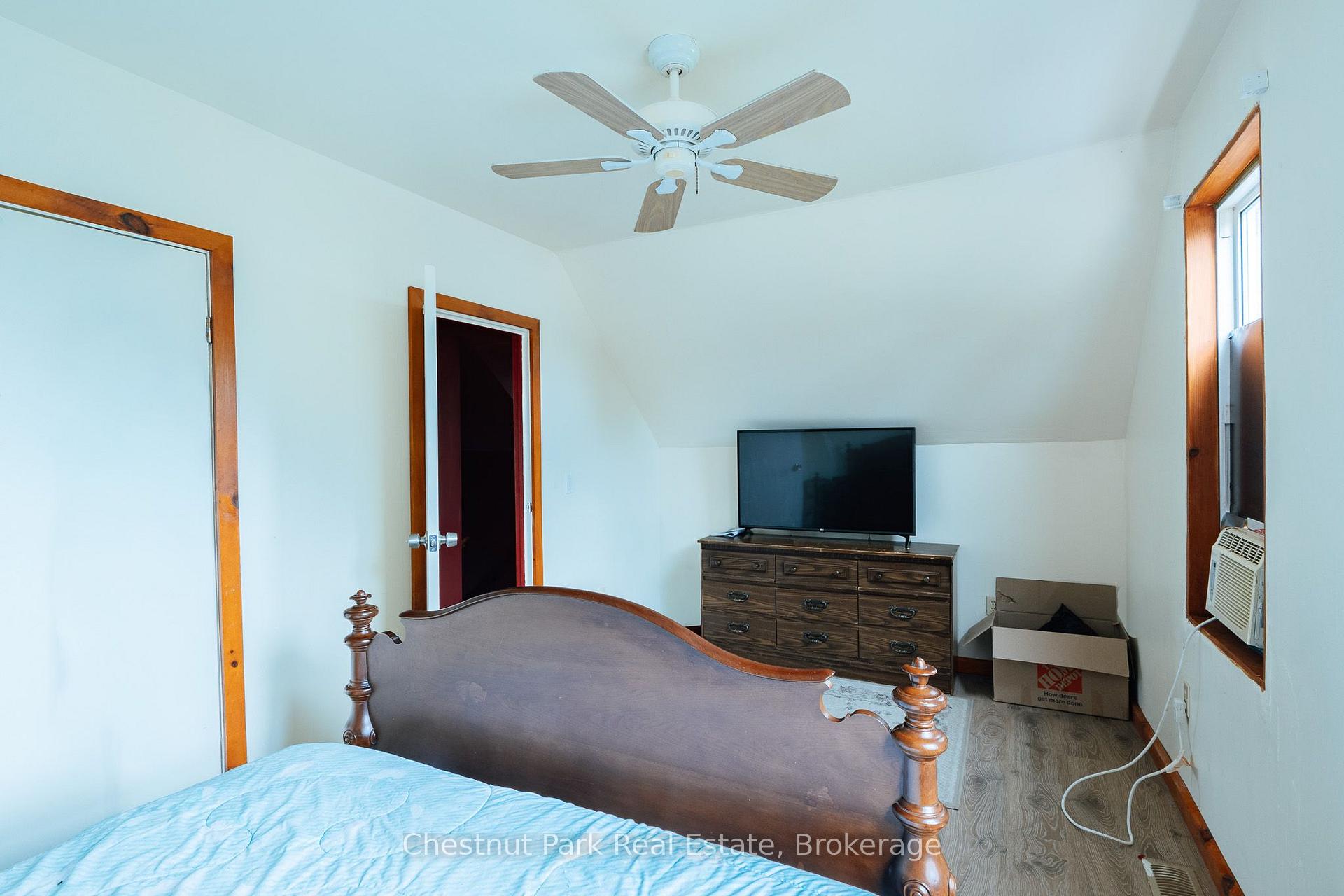 Photo 34 of 49 Queen Street E, South Bruce Peninsula — HOMEH