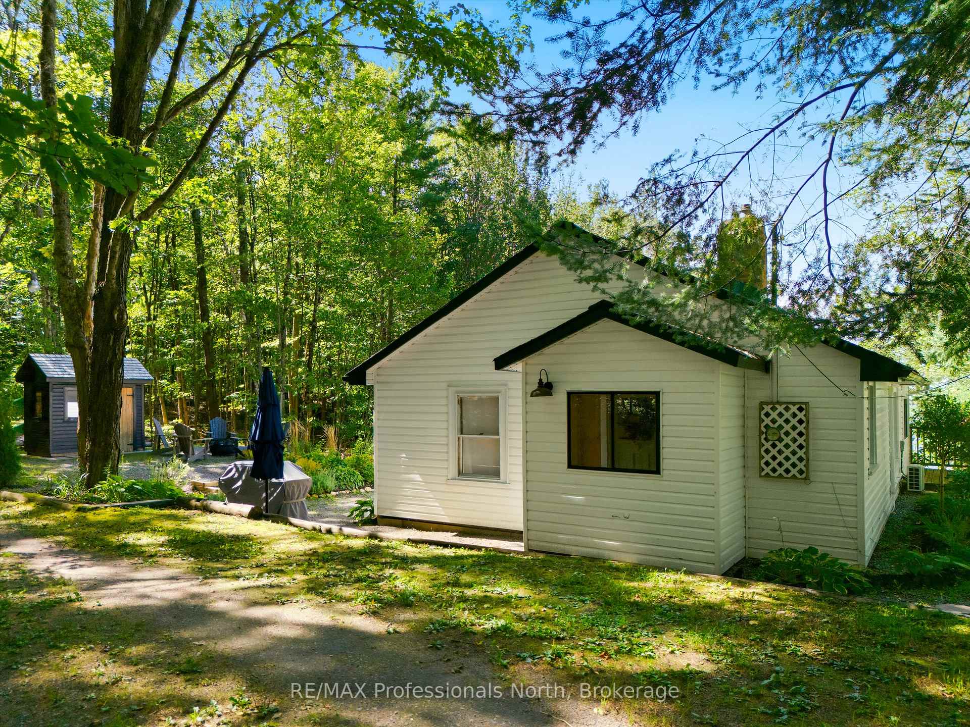 Photo of 1037 Strawberry Bay Road