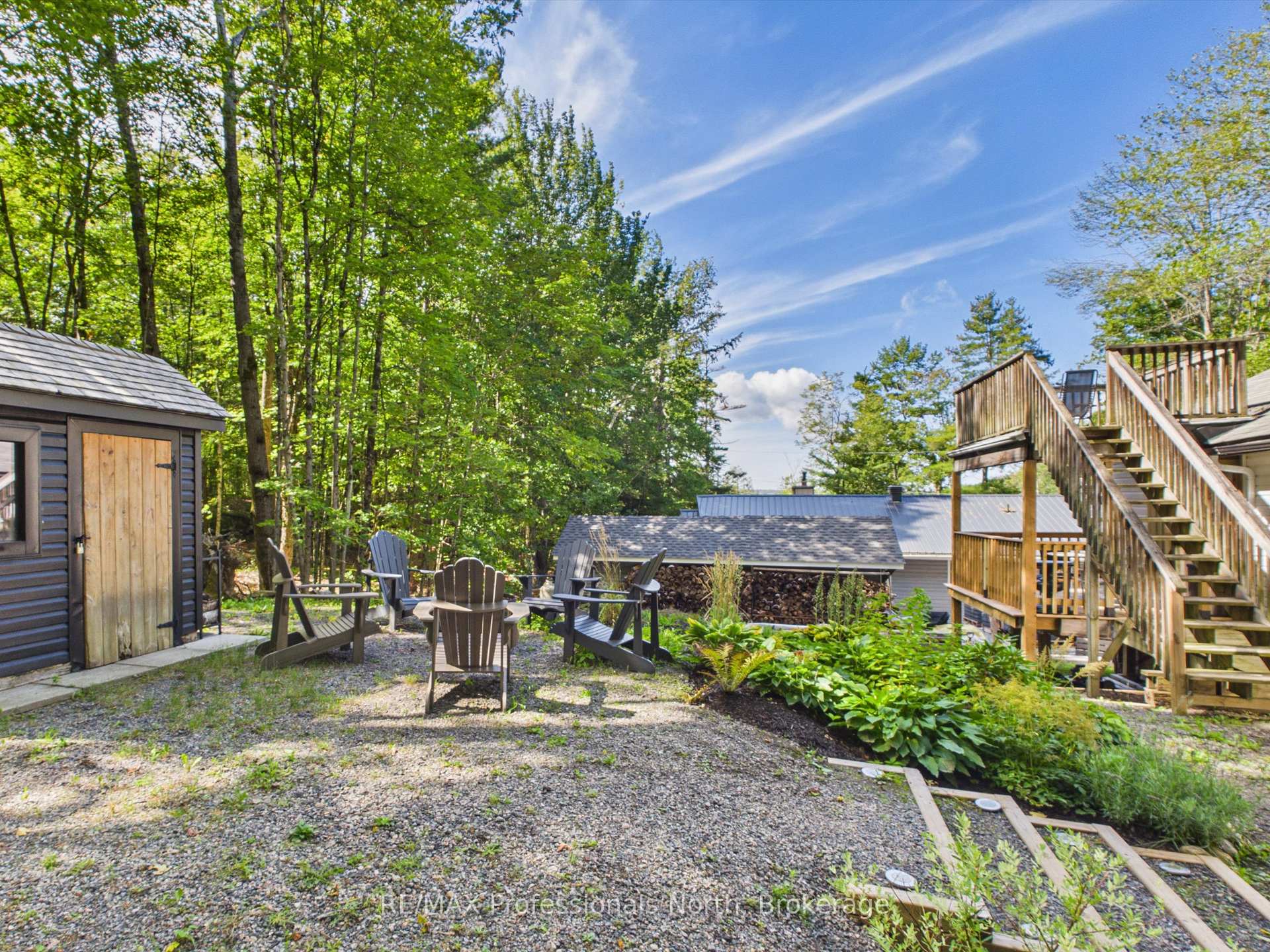 Photo 7 of 1037 Strawberry Bay Road, Bracebridge, Muskoka (N) — HOMEH