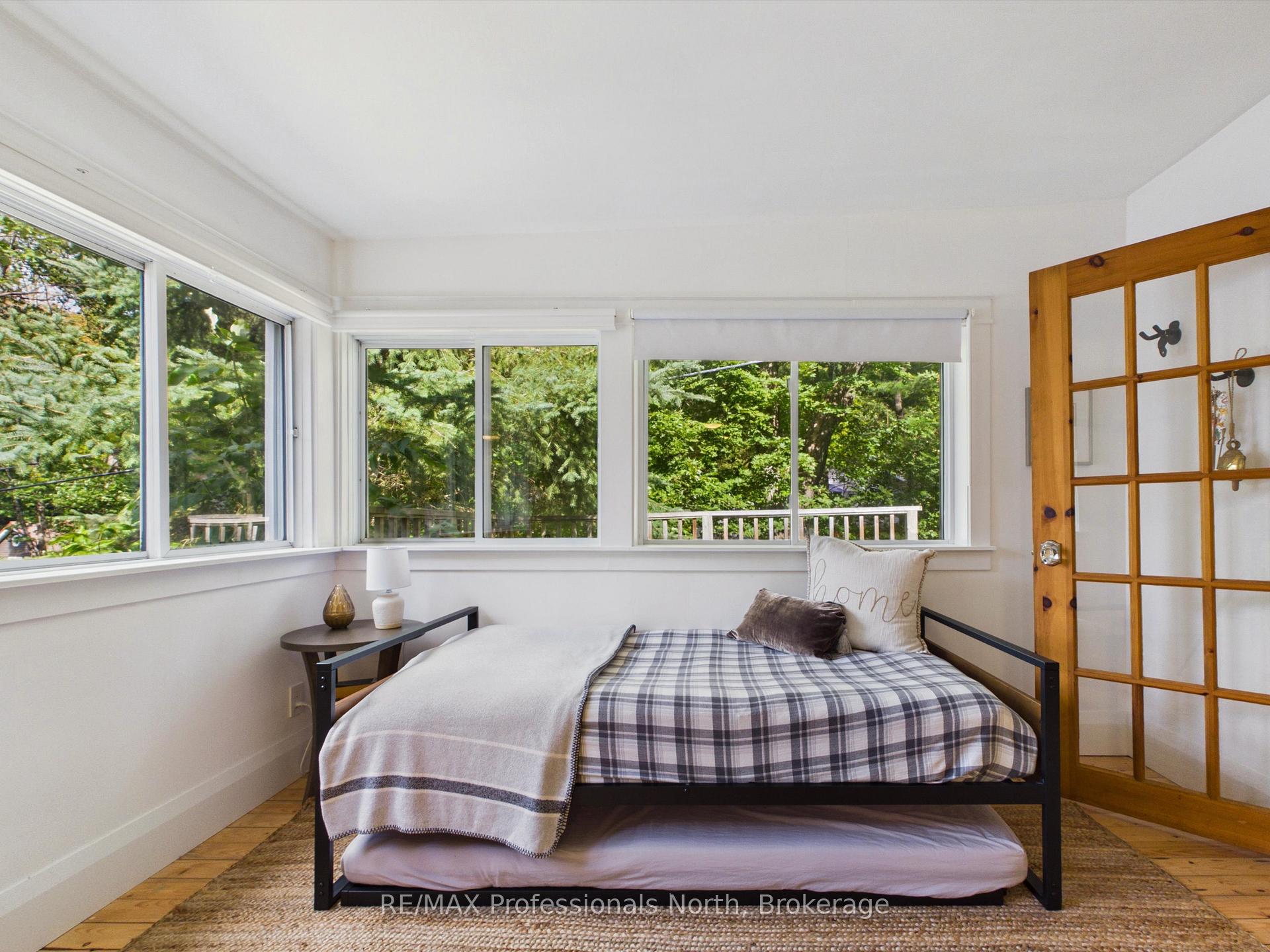Photo 25 of 1037 Strawberry Bay Road, Bracebridge, Muskoka (N) — HOMEH