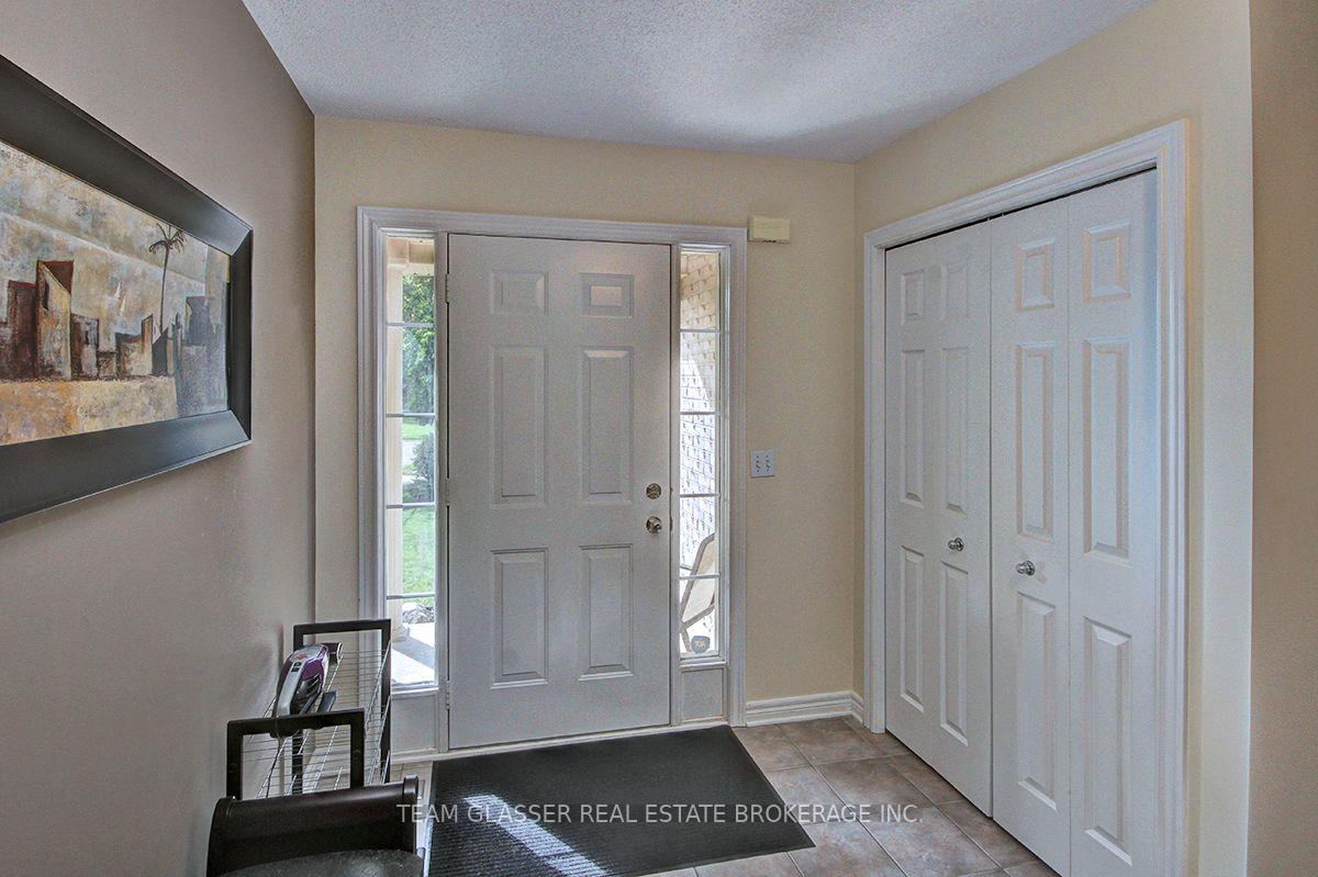 Photo 5 of 1701 Devos Drive, London, North C — HOMEH