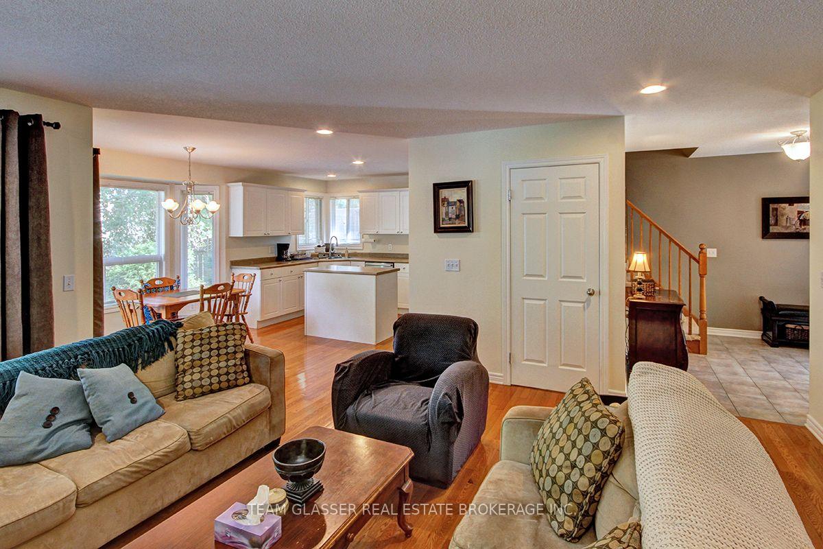 Photo 9 of 1701 Devos Drive, London, North C — HOMEH