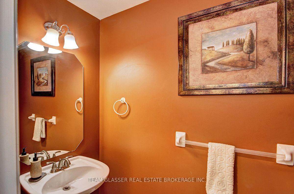 Photo 15 of 1701 Devos Drive, London, North C — HOMEH