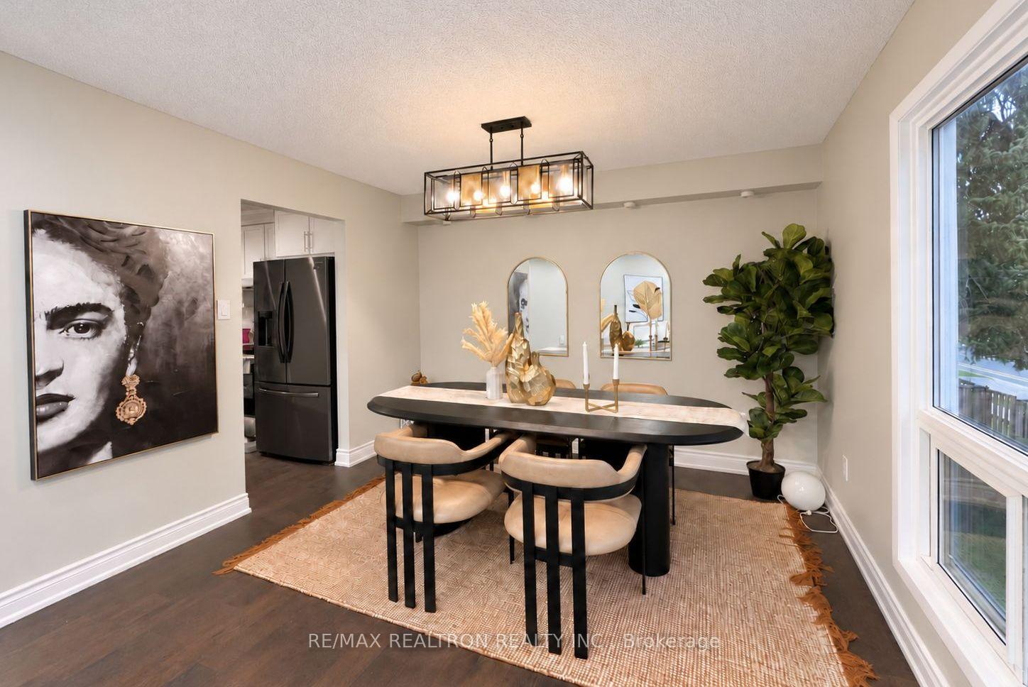 Photo 1 of Unit 22, 646 Village Parkway, Markham, Unionville — HOMEH