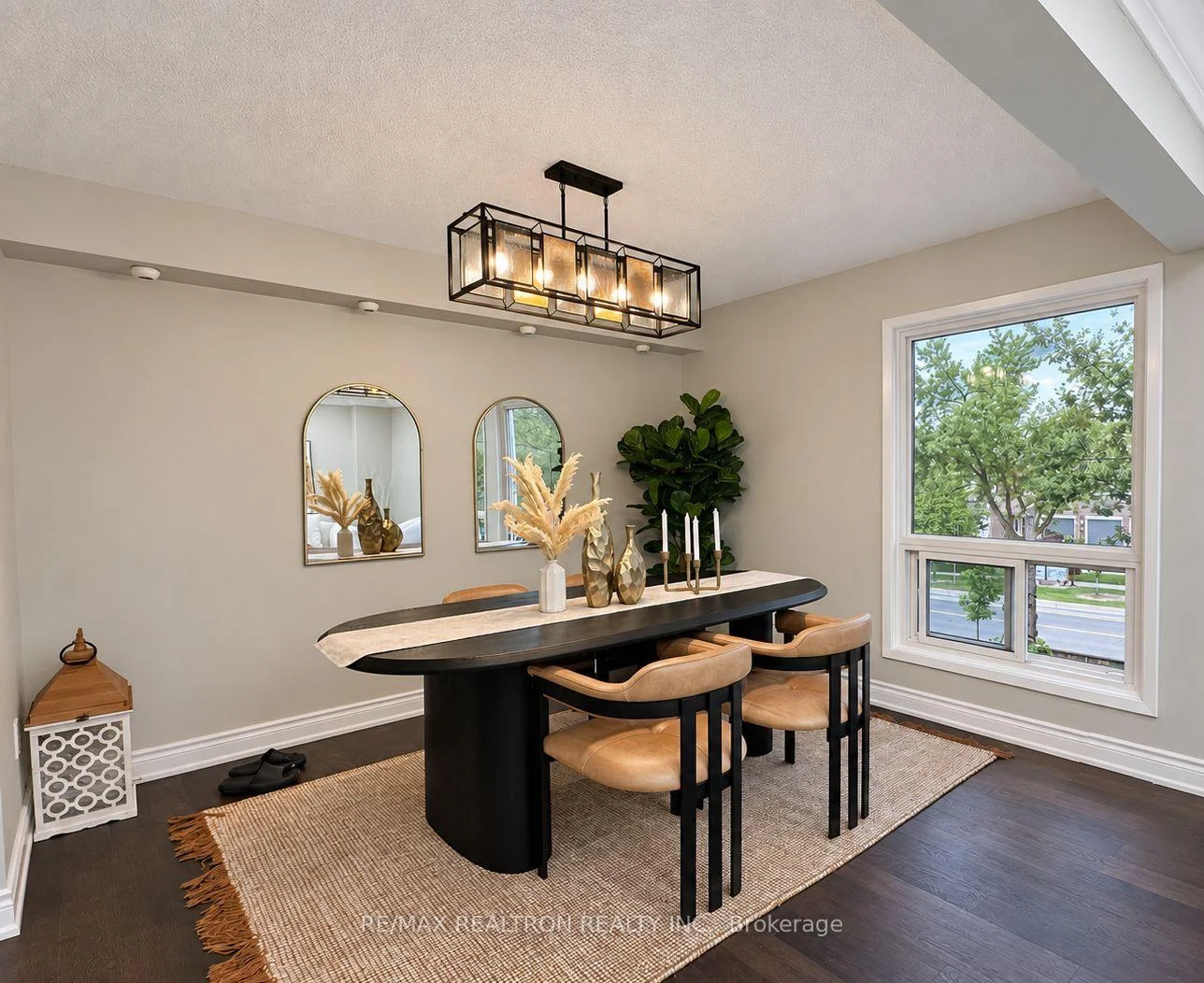Photo 8 of Unit 22, 646 Village Parkway, Markham, Unionville — HOMEH