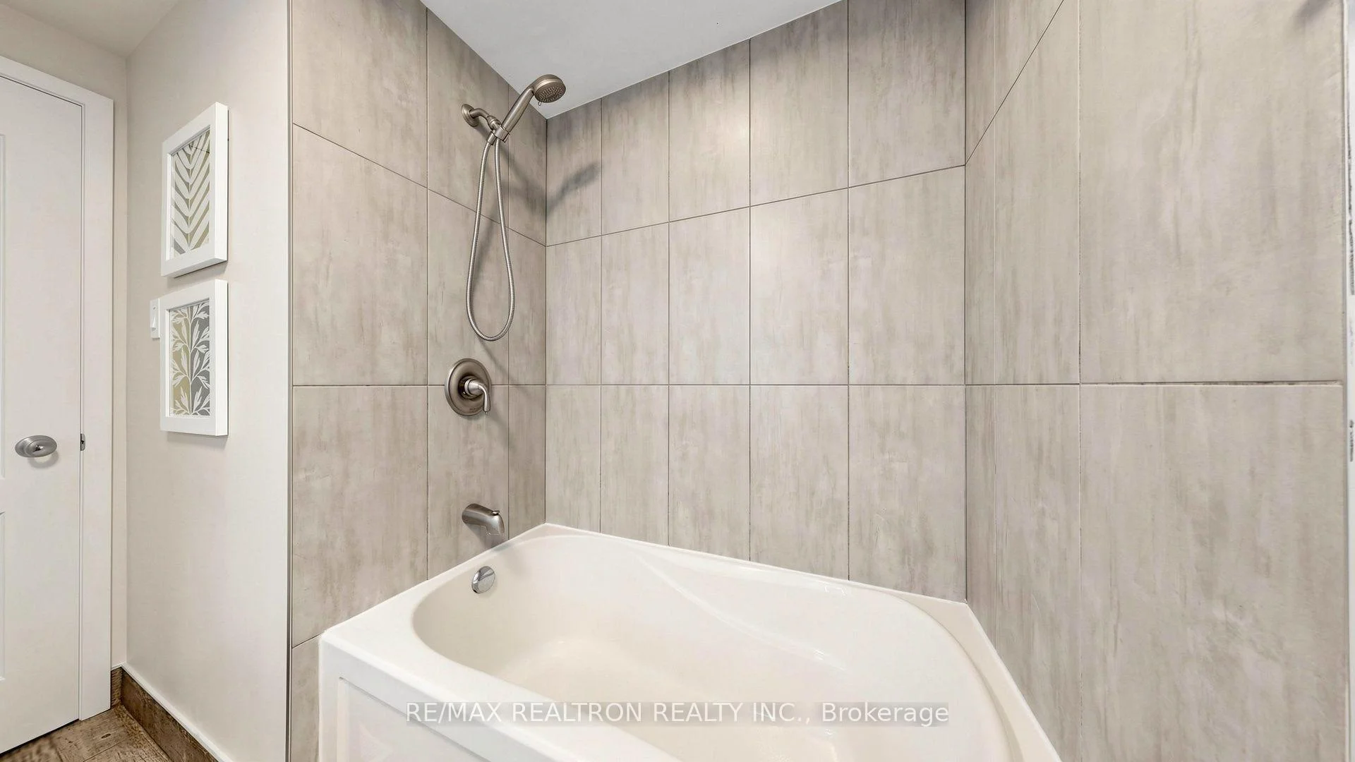 Photo 84 of Unit 22, 646 Village Parkway, Markham, Unionville — HOMEH