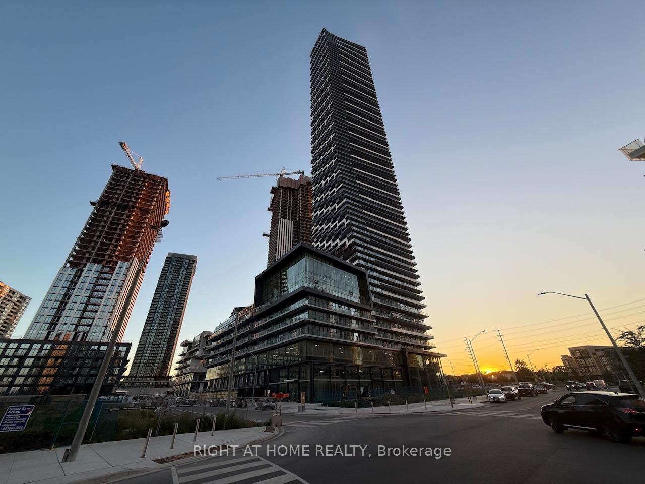 Photo 2 of Unit 802, 448 Burnhamthorpe Road, Mississauga, City Centre — HOMEH