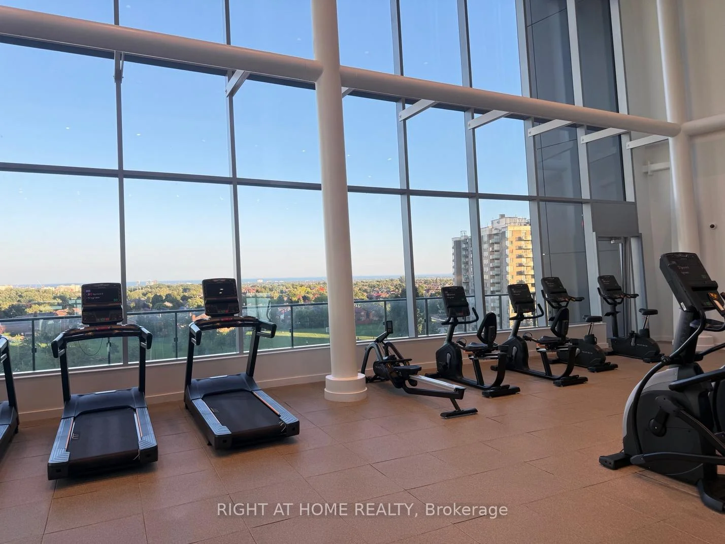 Photo 16 of Unit 802, 448 Burnhamthorpe Road, Mississauga, City Centre — HOMEH