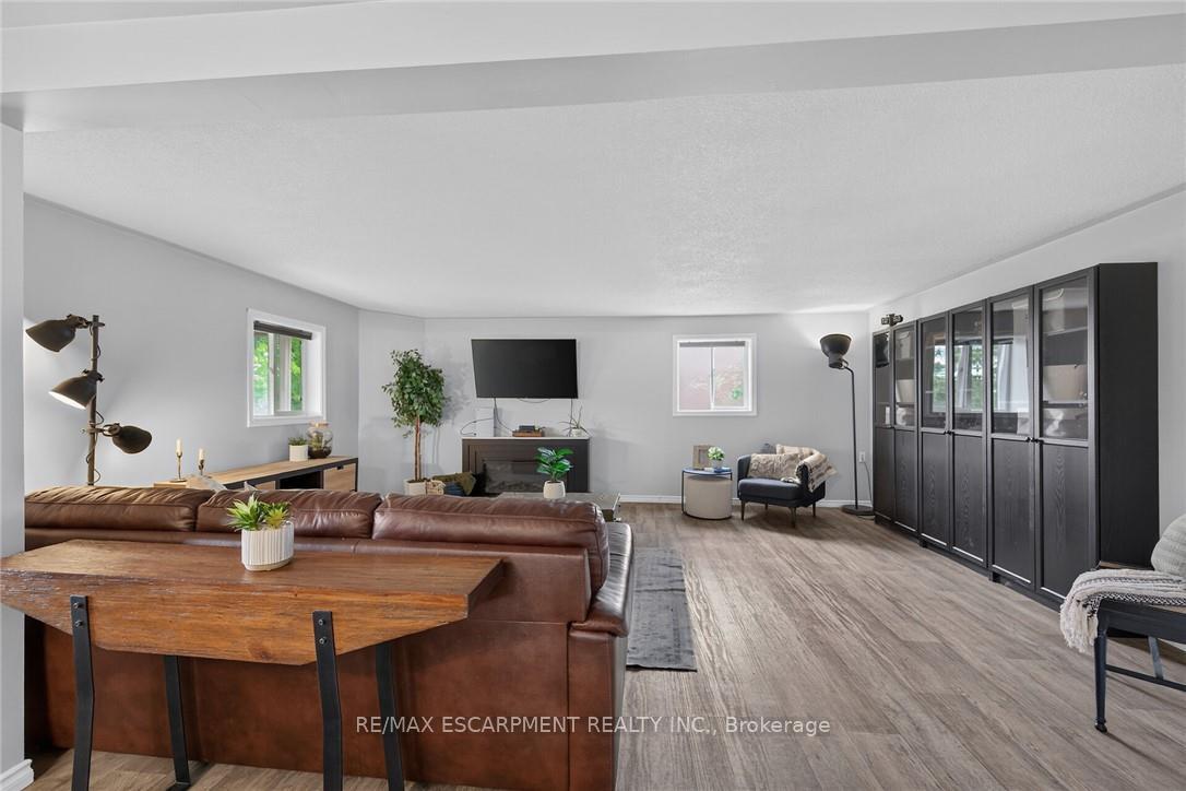 Photo 12 of 1093 Concession 1 Walpole Road, Haldimand — HOMEH