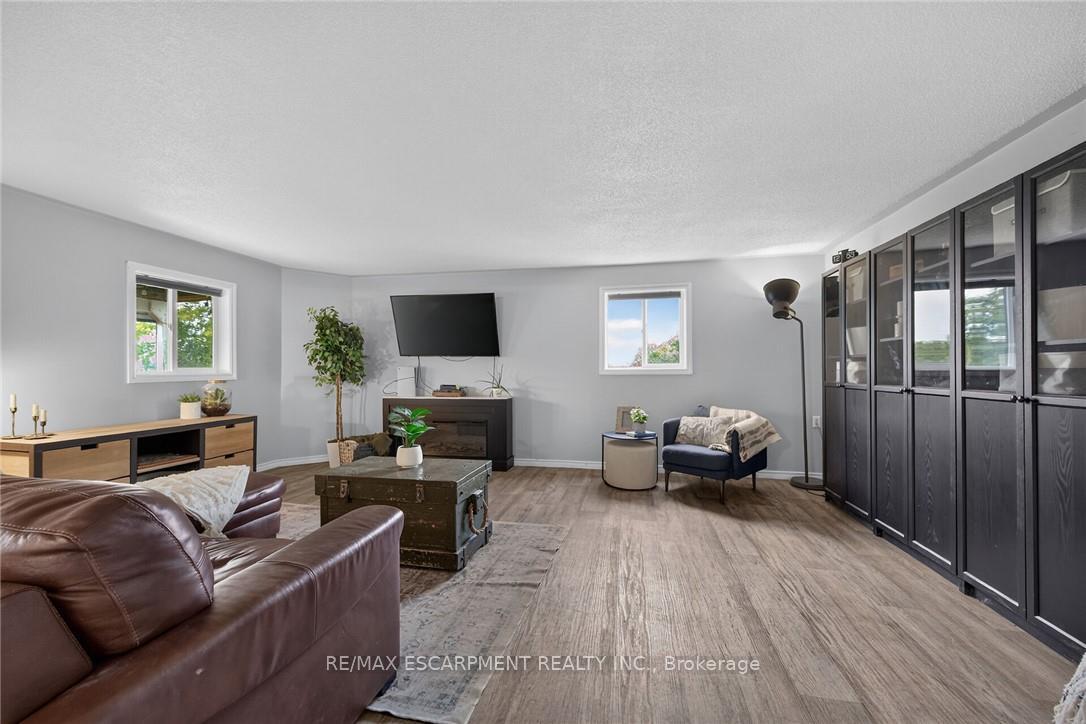 Photo 13 of 1093 Concession 1 Walpole Road, Haldimand — HOMEH