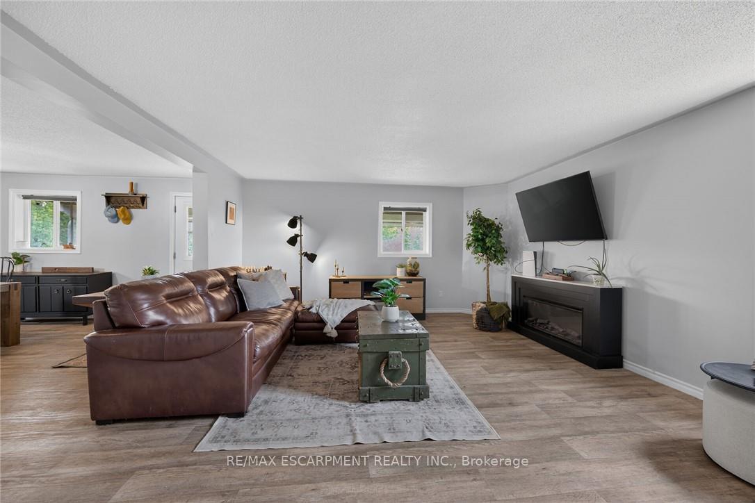 Photo 14 of 1093 Concession 1 Walpole Road, Haldimand — HOMEH