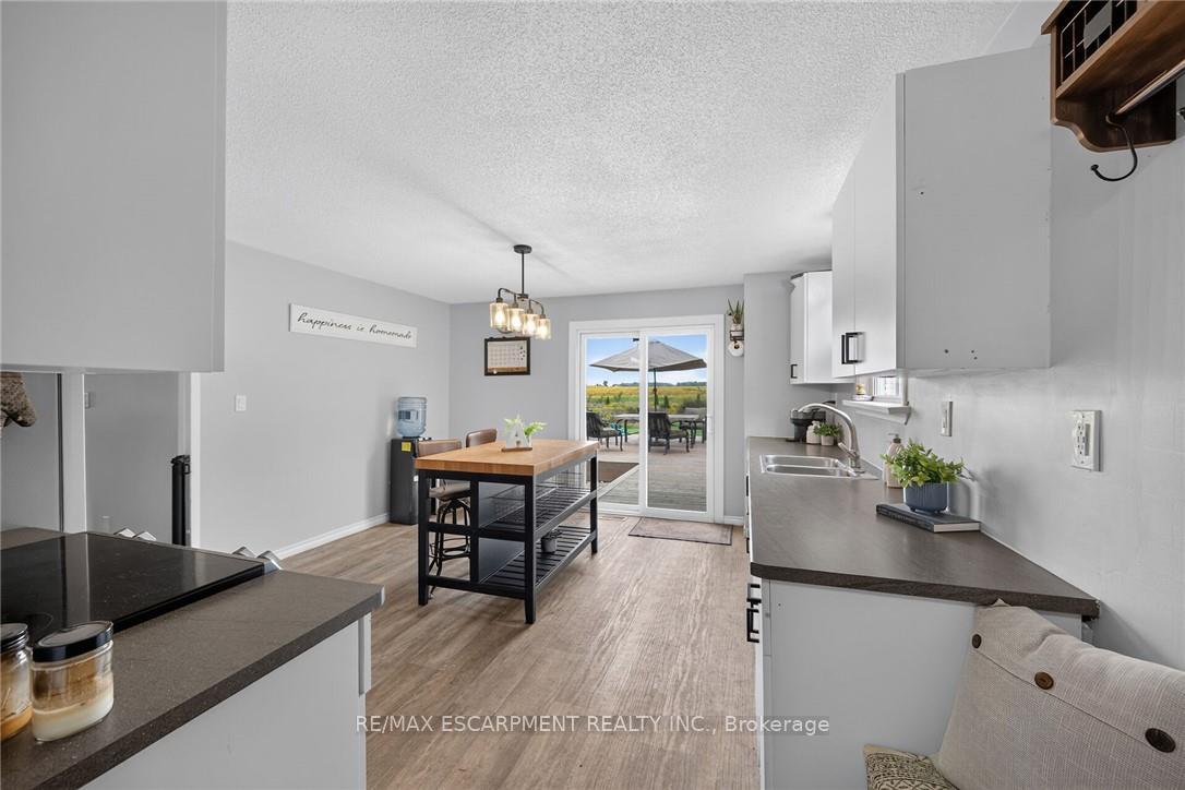 Photo 23 of 1093 Concession 1 Walpole Road, Haldimand — HOMEH