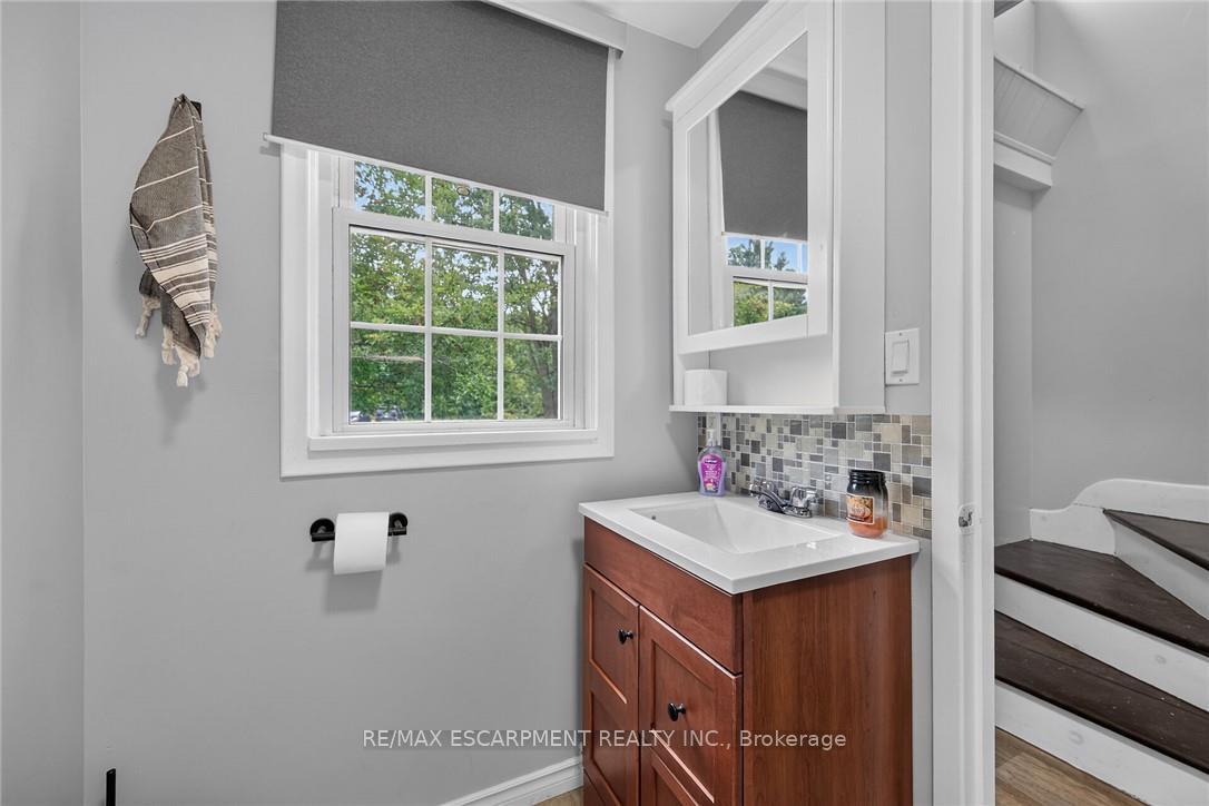 Photo 24 of 1093 Concession 1 Walpole Road, Haldimand — HOMEH