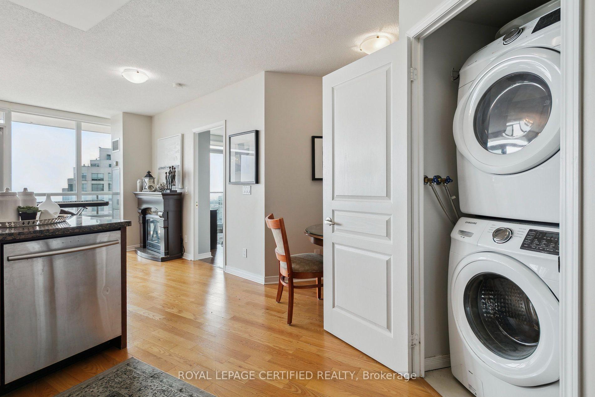 Photo 14 of Unit 1208, 2240 Lakeshore Boulevard, Etobicoke, Mimico — HOMEH