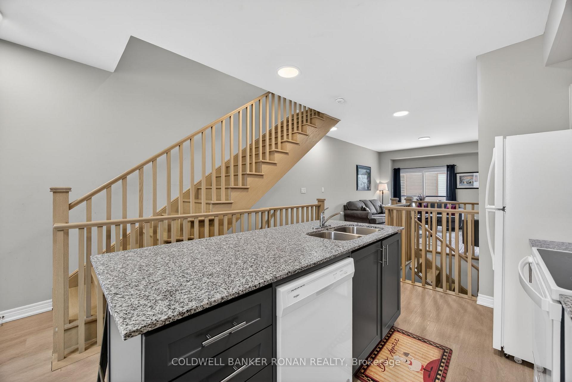 Photo 16 of 13 Winters Crescent, Collingwood — HOMEH