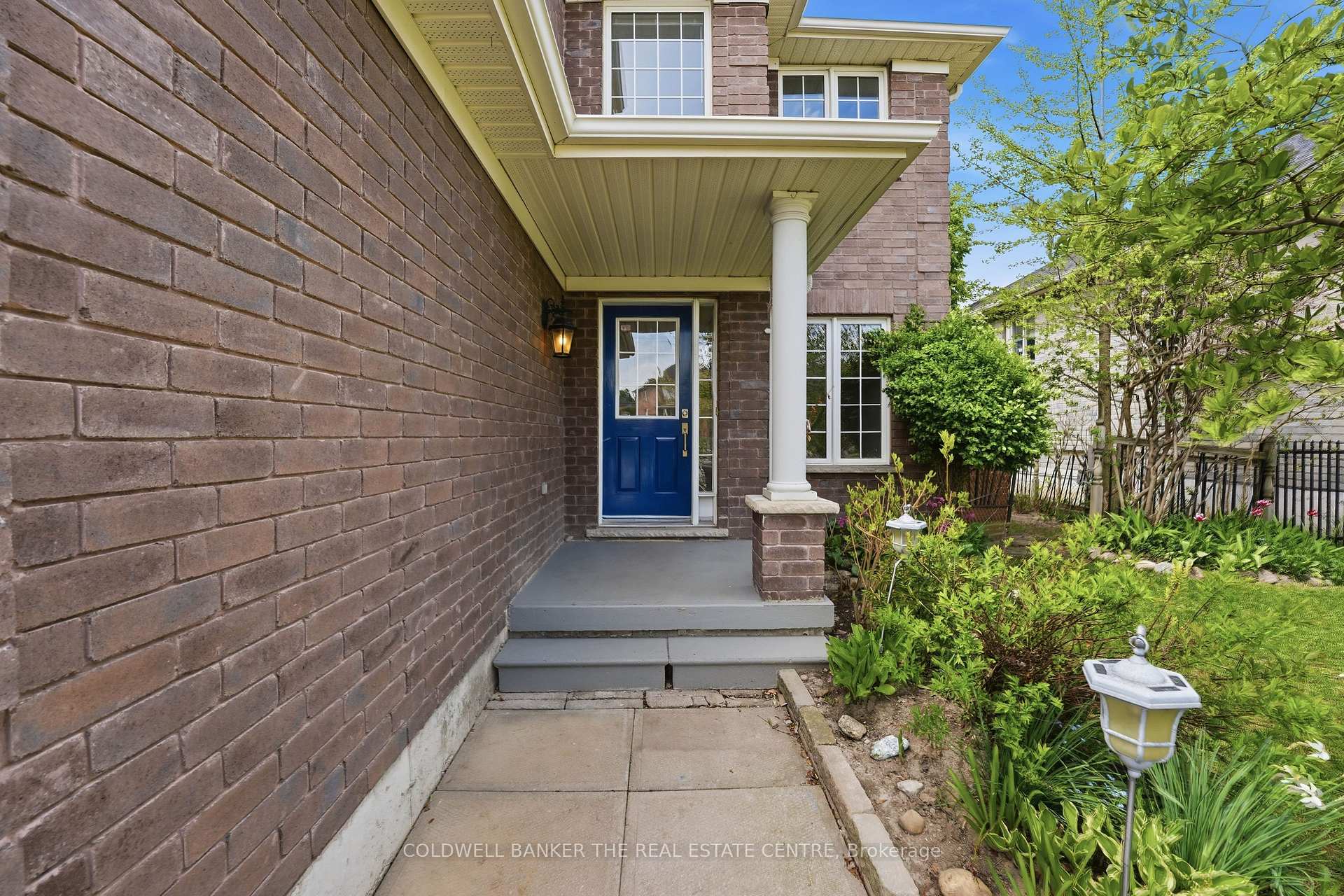 Photo 15 of 44 Prince William Way, Barrie, Innis-Shore — HOMEH
