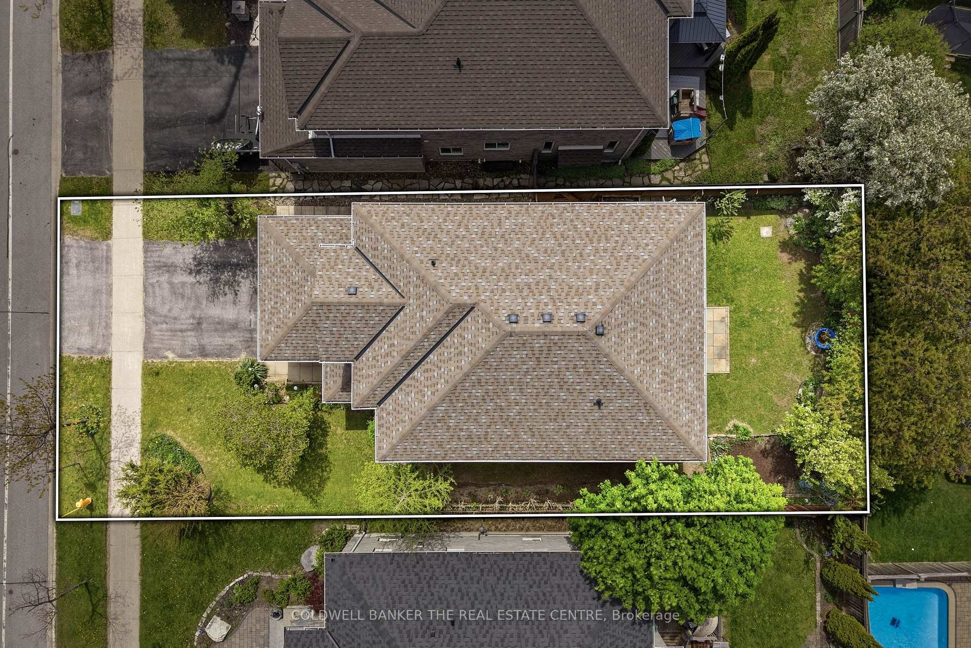 Photo 19 of 44 Prince William Way, Barrie, Innis-Shore — HOMEH