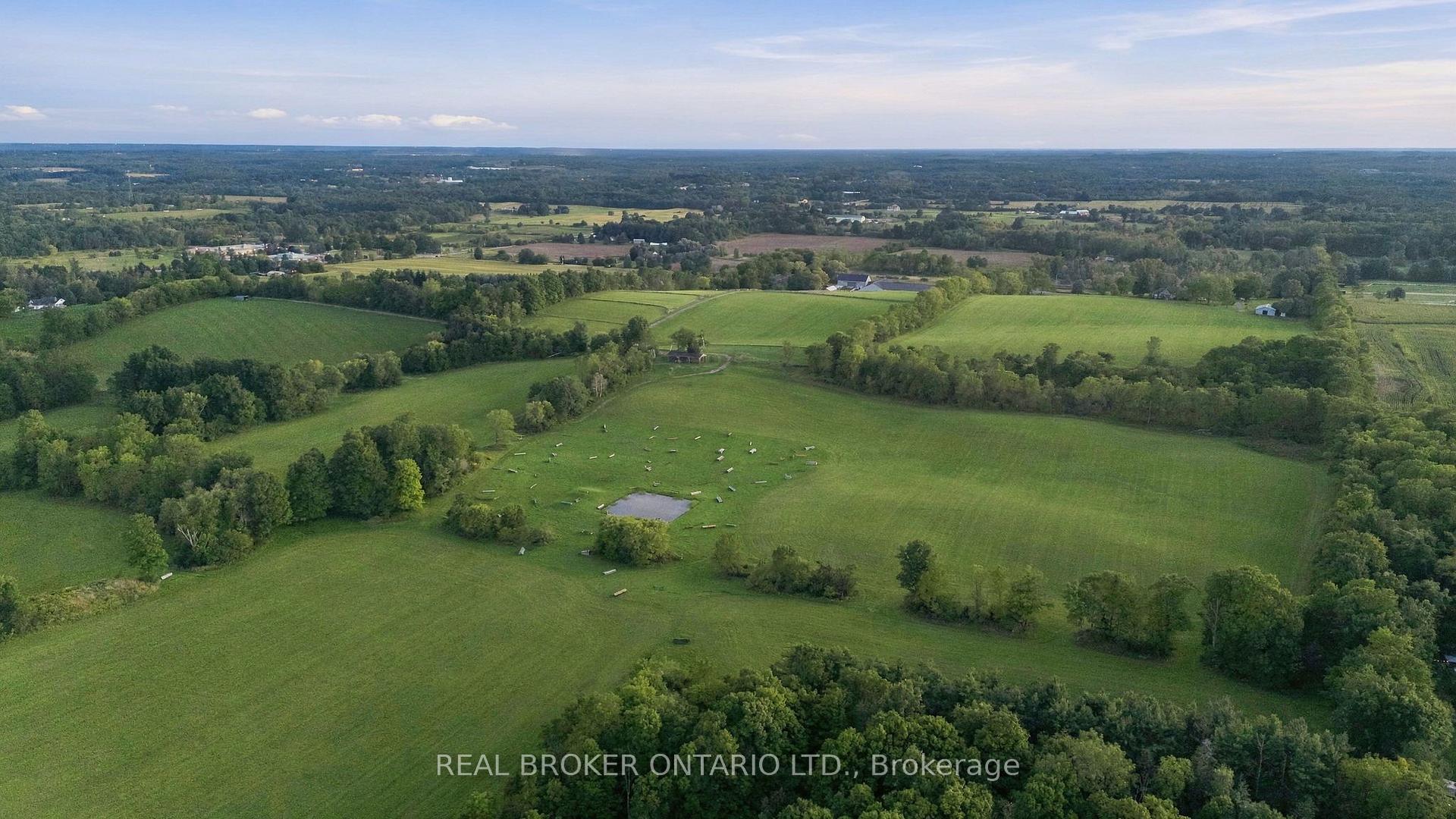 Photo 8 of 1694 Centre Rd, Hamilton, Rural Flamborough — HOMEH