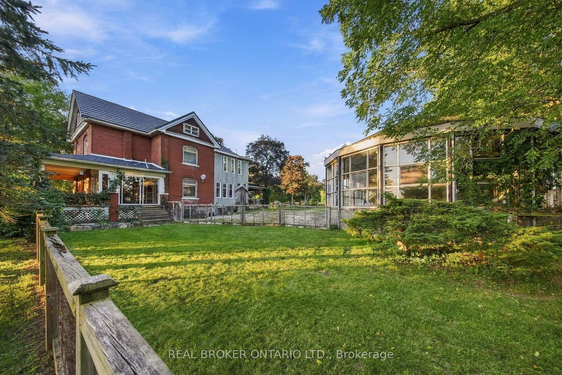 Photo 11 of 1694 Centre Rd, Hamilton, Rural Flamborough — HOMEH