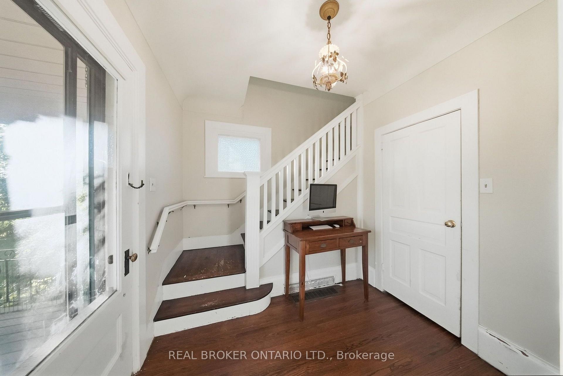 Photo 13 of 1694 Centre Rd, Hamilton, Rural Flamborough — HOMEH
