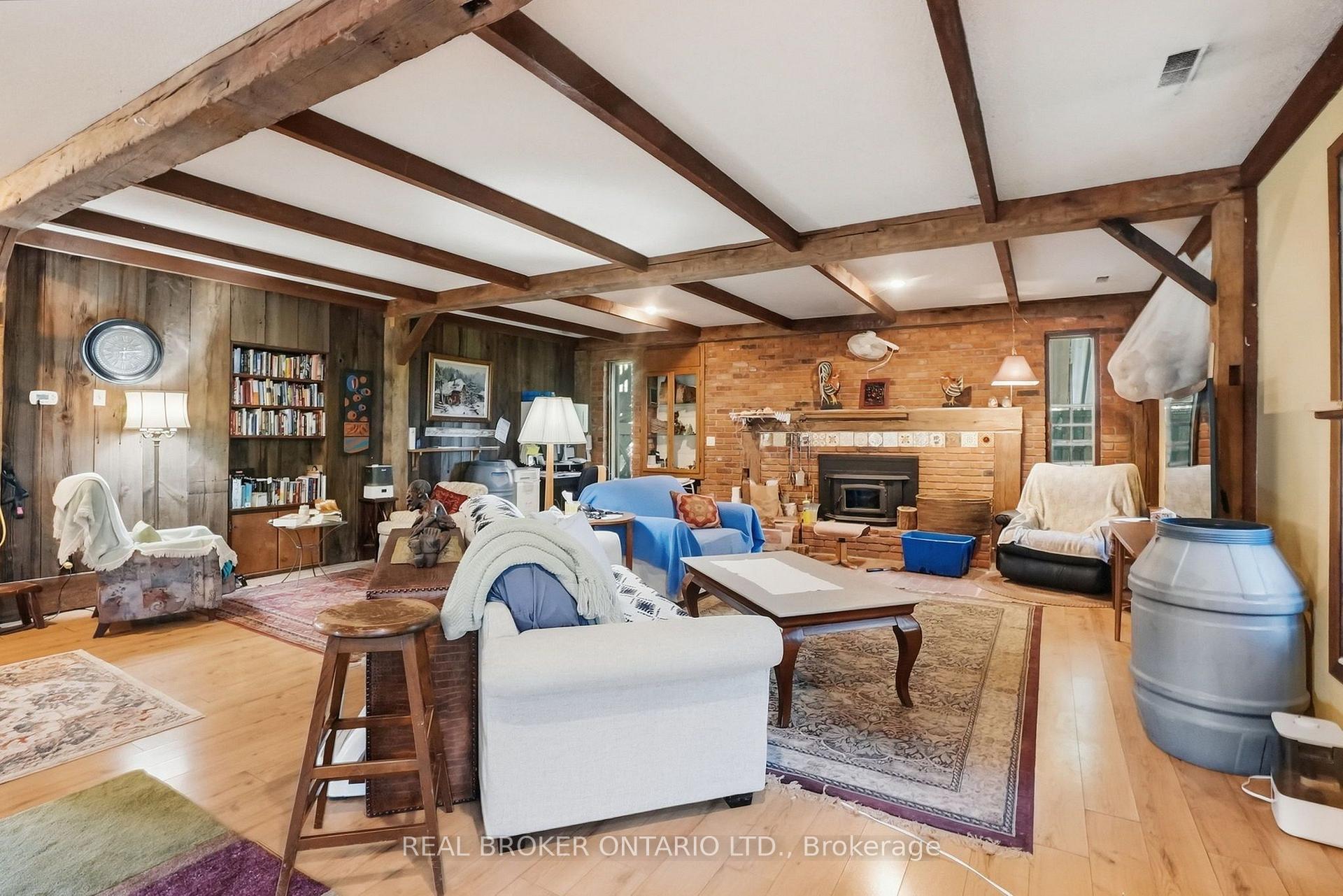 Photo 17 of 1694 Centre Rd, Hamilton, Rural Flamborough — HOMEH
