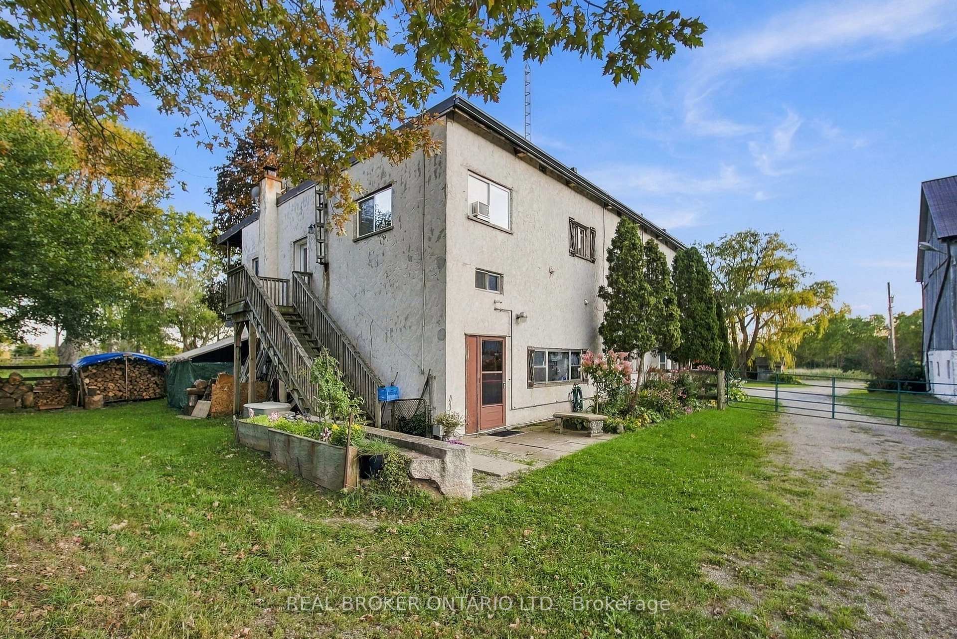 Photo 20 of 1694 Centre Rd, Hamilton, Rural Flamborough — HOMEH