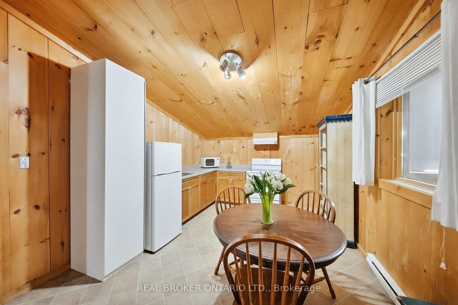 Photo 30 of 1694 Centre Rd, Hamilton, Rural Flamborough — HOMEH