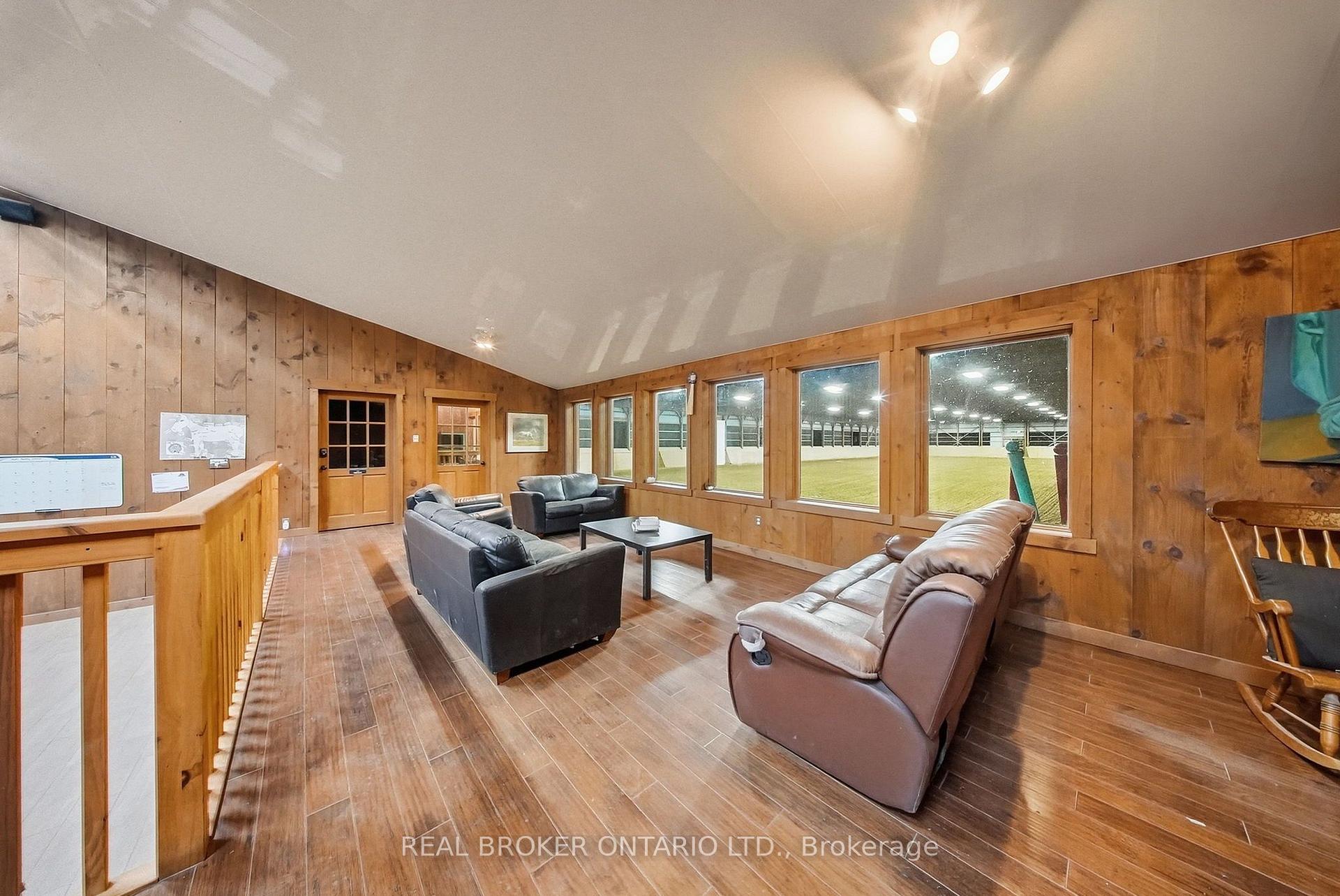 Photo 35 of 1694 Centre Rd, Hamilton, Rural Flamborough — HOMEH