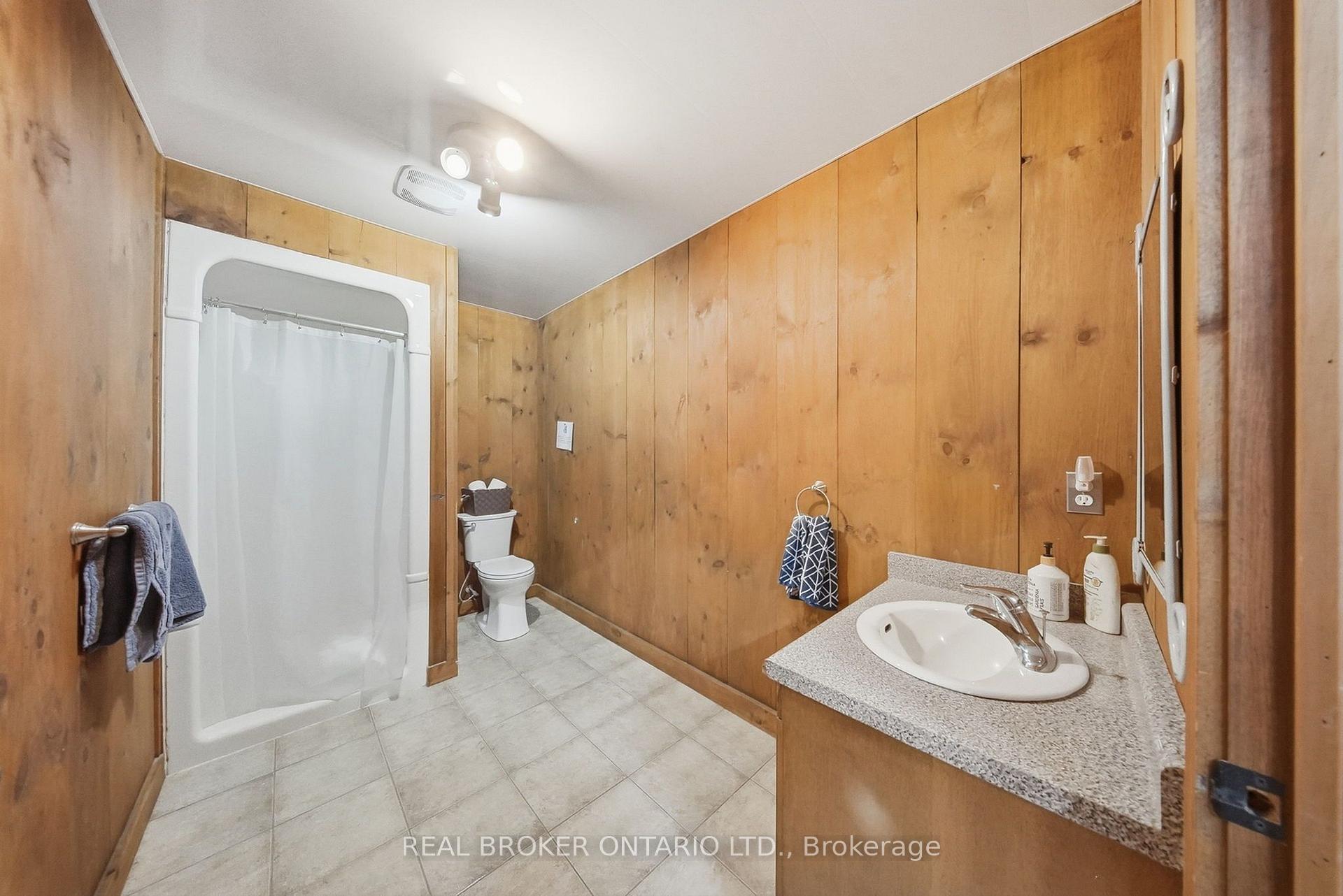 Photo 36 of 1694 Centre Rd, Hamilton, Rural Flamborough — HOMEH