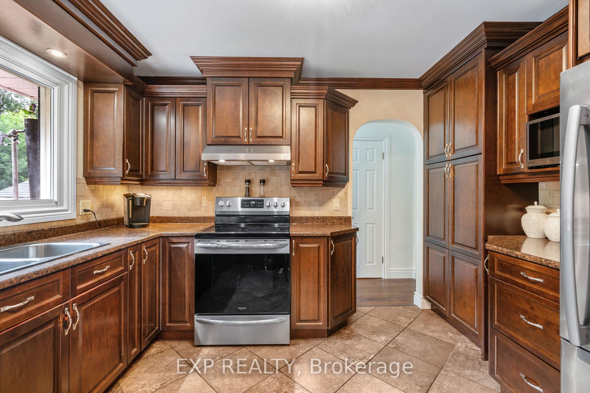 Photo 9 of 361 Churchill Road E, Prescott, Prescott — HOMEH