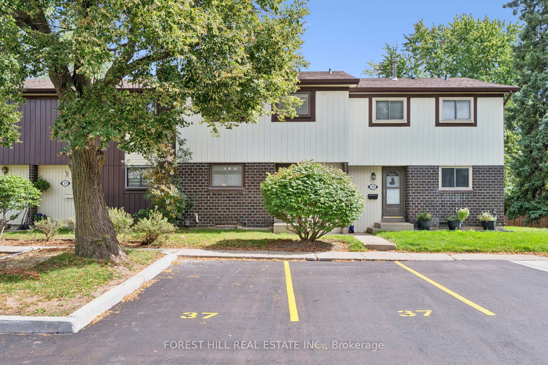 Photo 1 of Unit 37, 45 Marksam Road, Guelph, Willow West/Sugarbush/West Acres — HOMEH