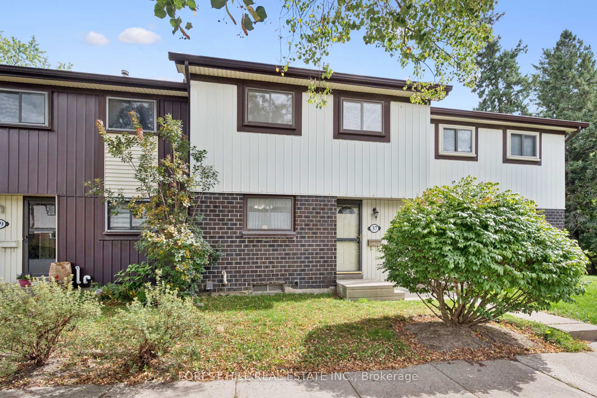 Photo 2 of Unit 37, 45 Marksam Road, Guelph, Willow West/Sugarbush/West Acres — HOMEH