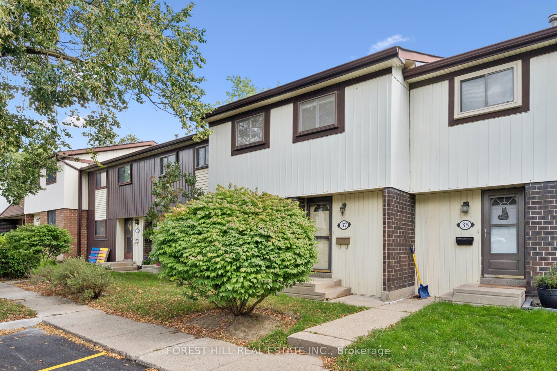 Photo 4 of Unit 37, 45 Marksam Road, Guelph, Willow West/Sugarbush/West Acres — HOMEH