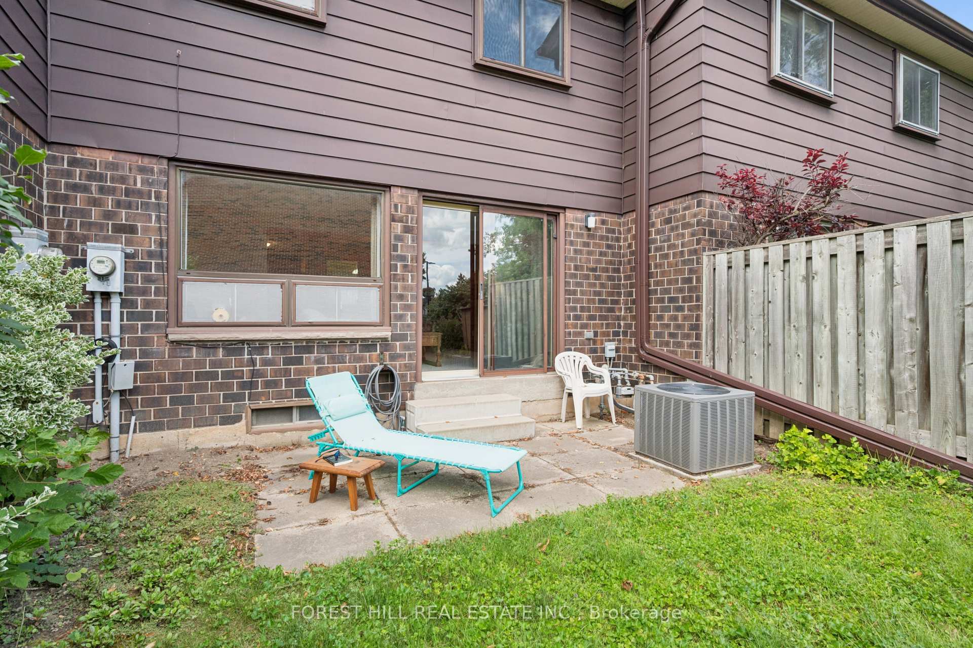 Photo 37 of Unit 37, 45 Marksam Road, Guelph, Willow West/Sugarbush/West Acres — HOMEH