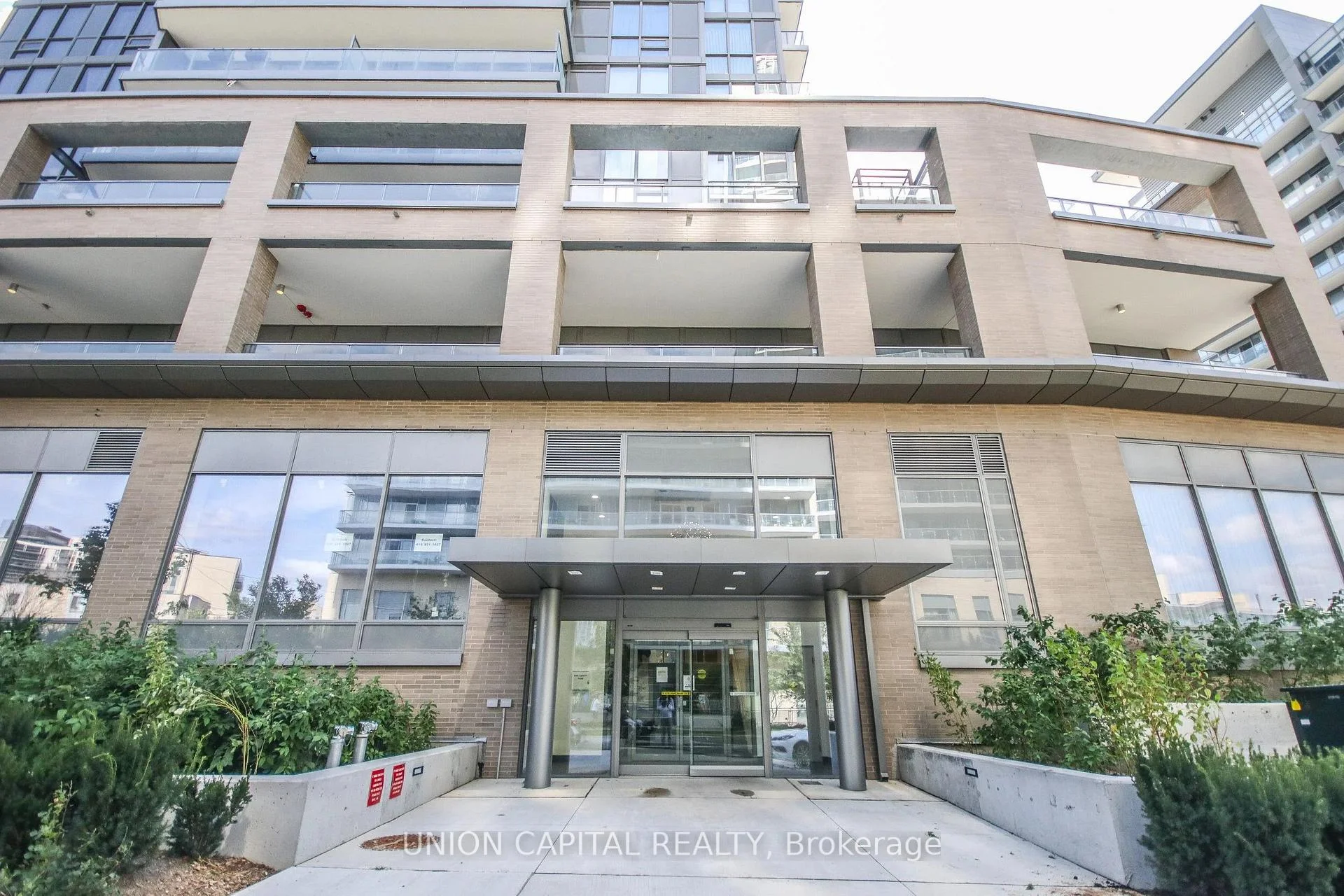 Photo 4 of Unit 1601, 56 Forest Manor Road, North York, Henry Farm — HOMEH