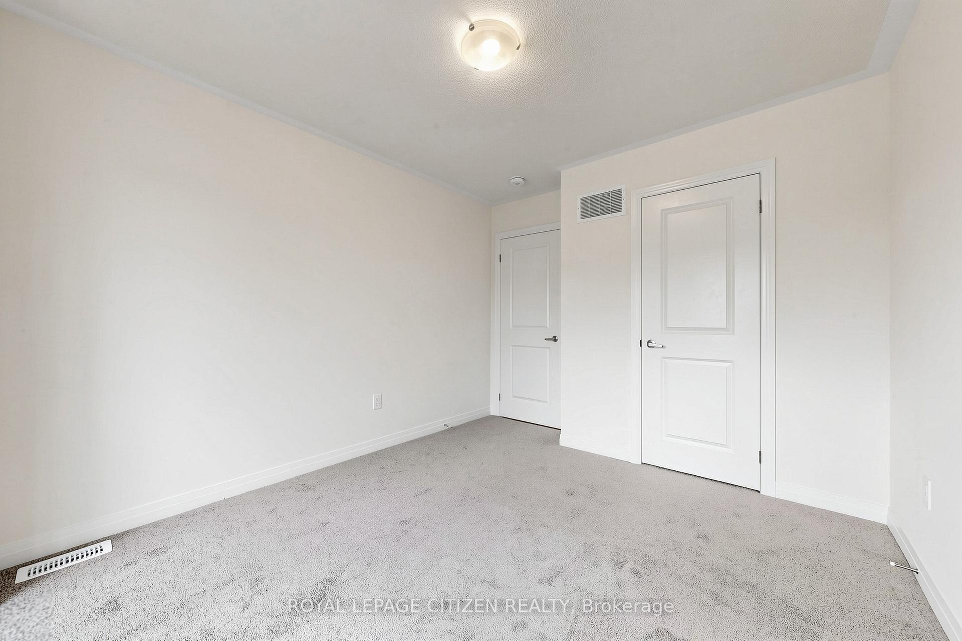 Photo 32 of 50 Wakely Crescent, Clarington, Courtice — HOMEH