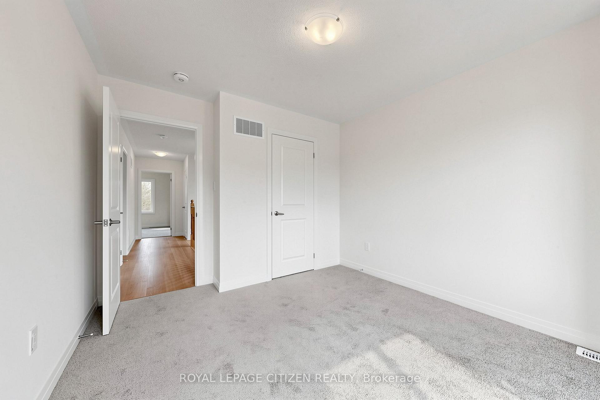 Photo 33 of 50 Wakely Crescent, Clarington, Courtice — HOMEH
