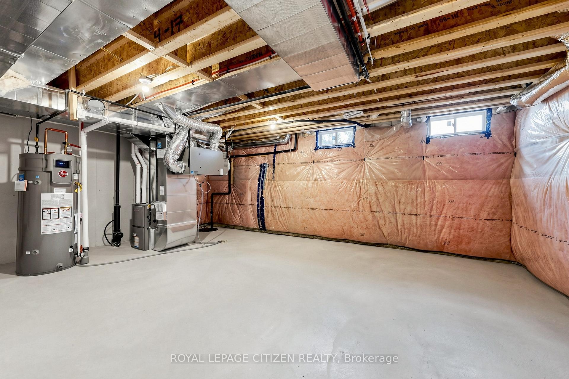 Photo 43 of 50 Wakely Crescent, Clarington, Courtice — HOMEH