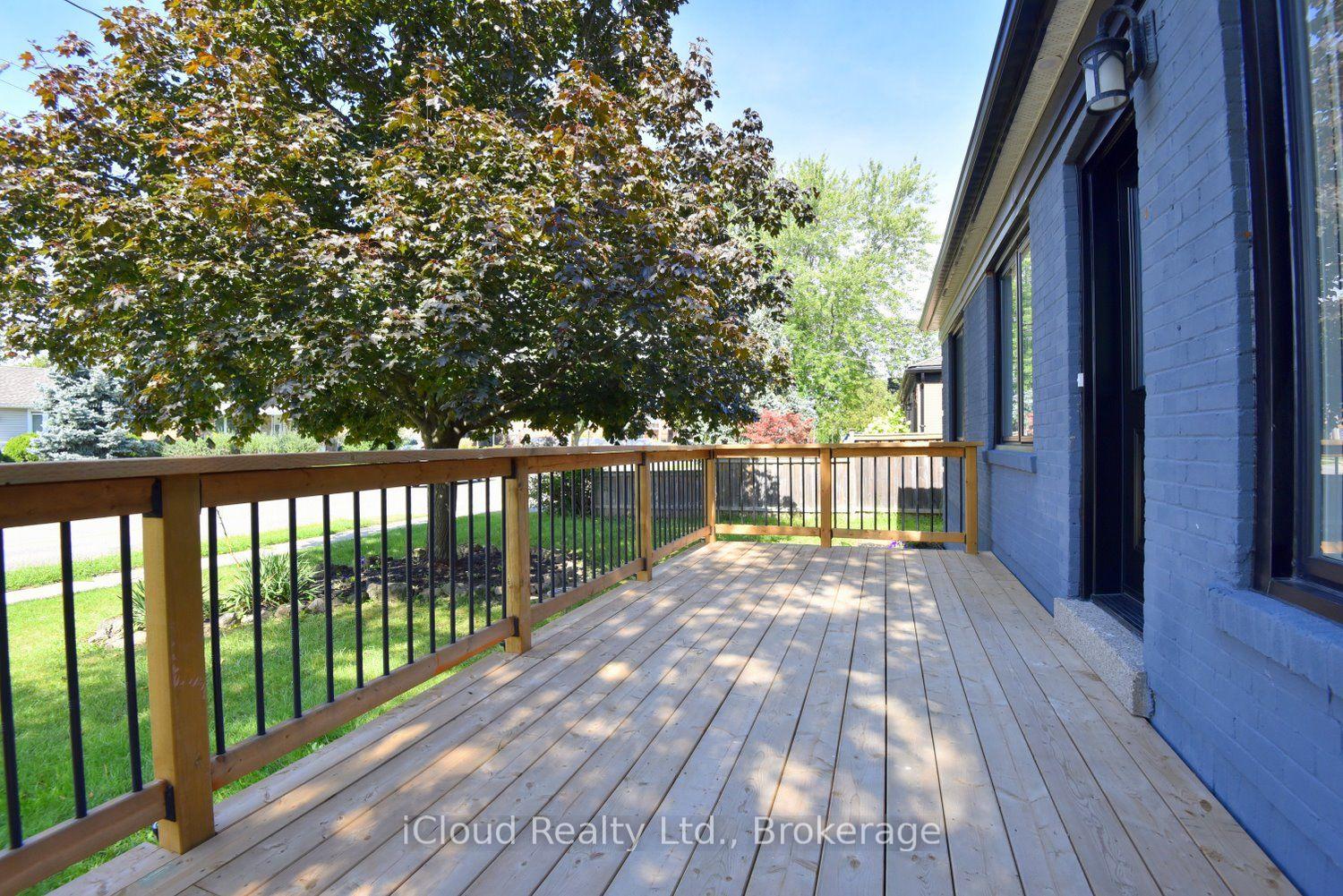 Photo 2 of 2366 Mountainside Drive, Burlington, Mountainside — HOMEH