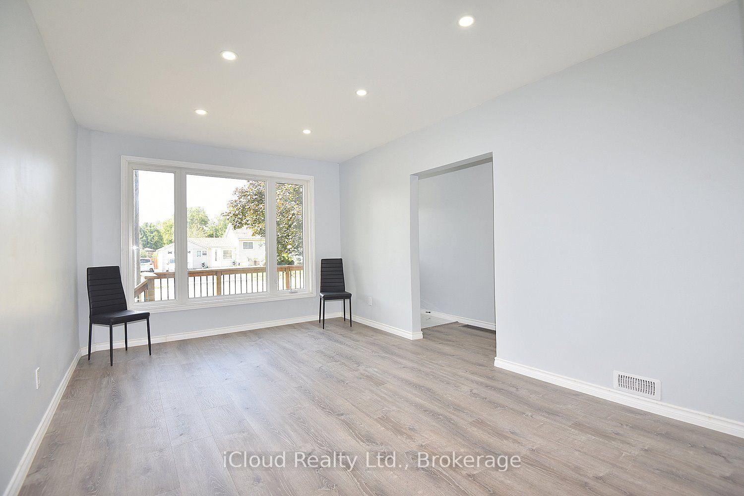 Photo 5 of 2366 Mountainside Drive, Burlington, Mountainside — HOMEH