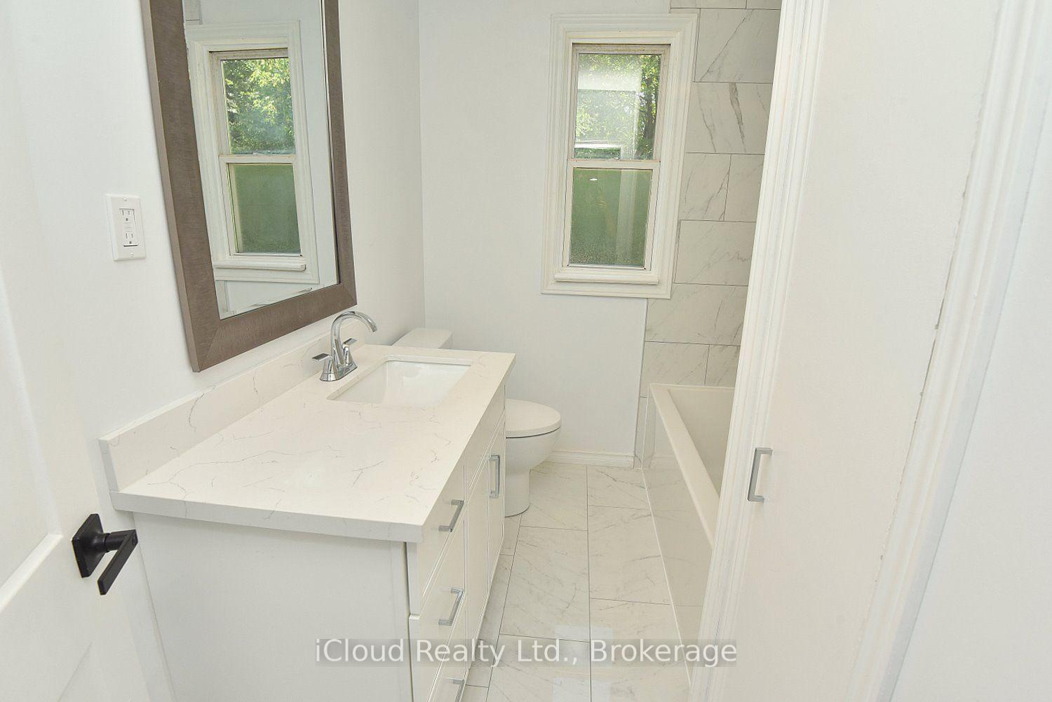 Photo 15 of 2366 Mountainside Drive, Burlington, Mountainside — HOMEH