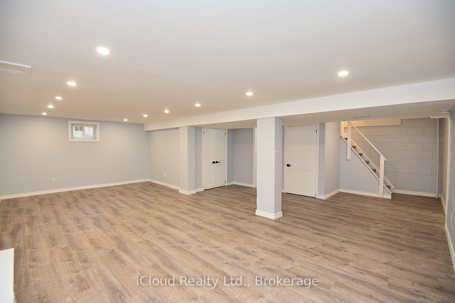 Photo 19 of 2366 Mountainside Drive, Burlington, Mountainside — HOMEH