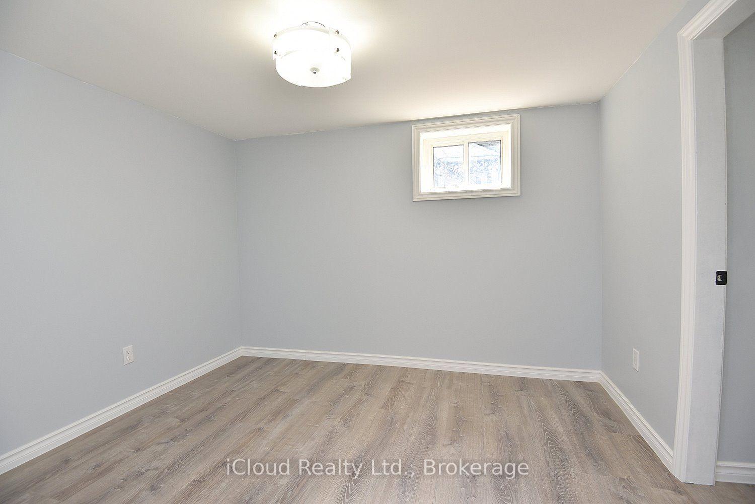 Photo 21 of 2366 Mountainside Drive, Burlington, Mountainside — HOMEH
