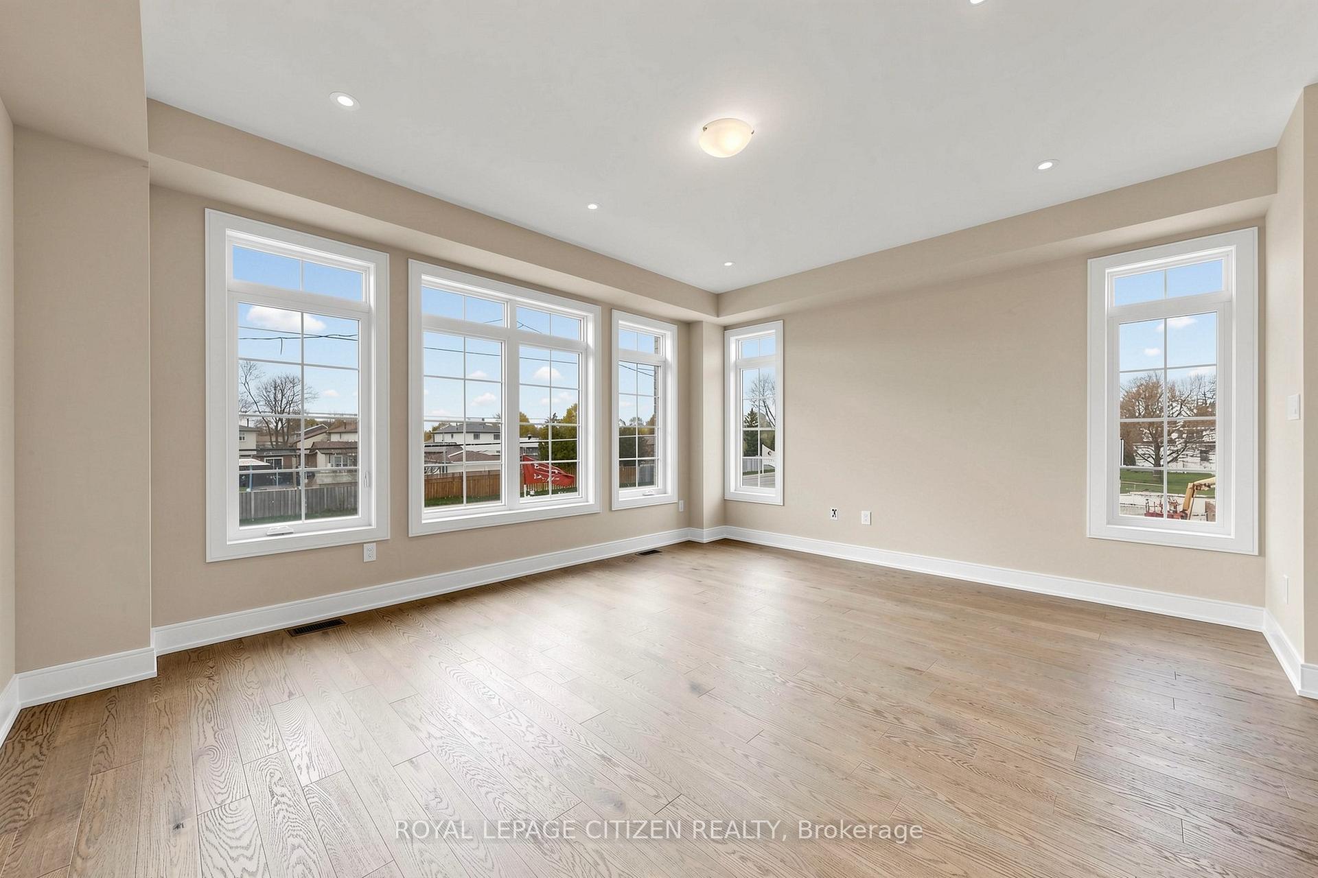 Photo 5 of 26 Wakely Crescent, Clarington, Courtice — HOMEH