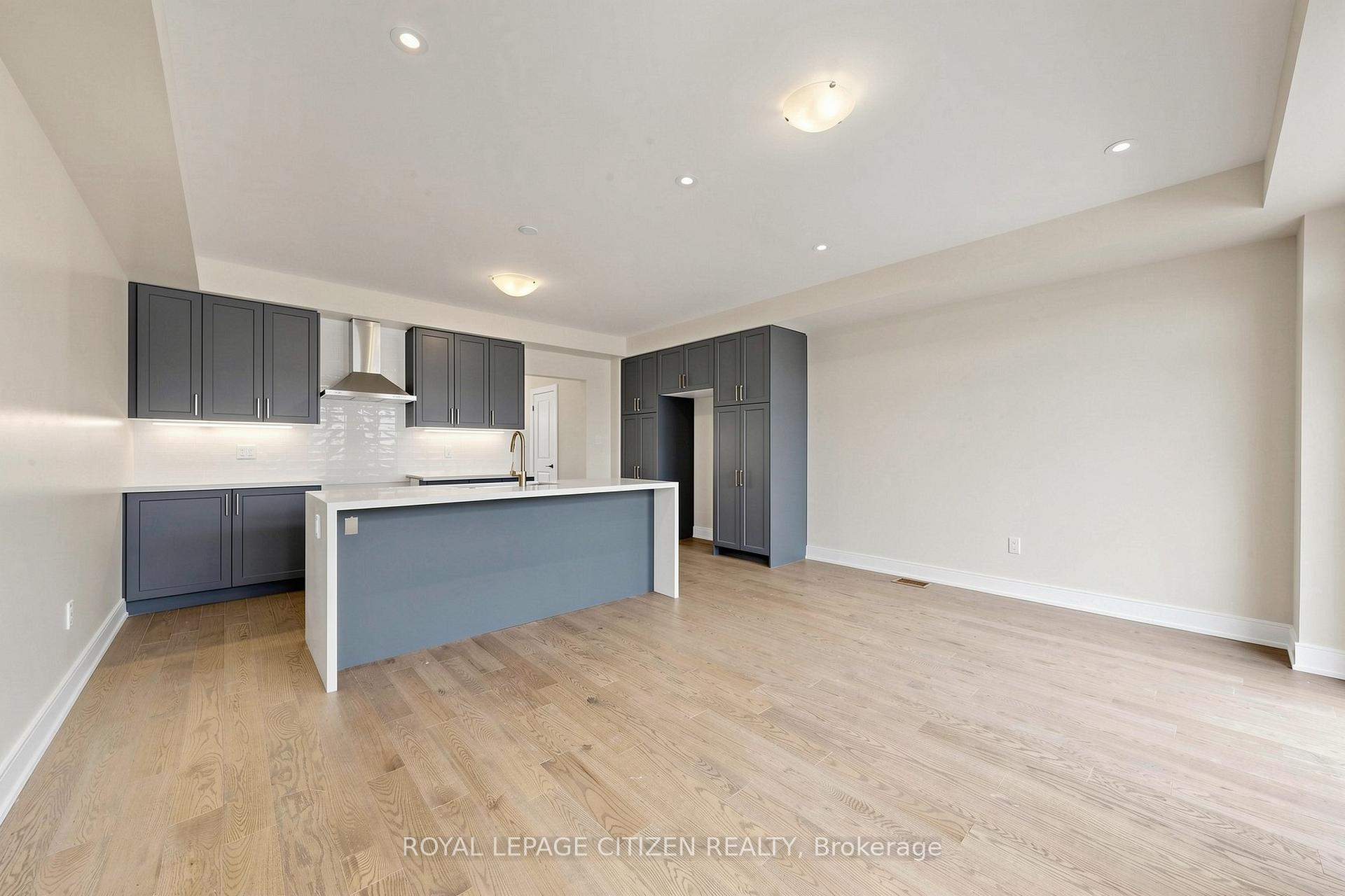 Photo 10 of 26 Wakely Crescent, Clarington, Courtice — HOMEH